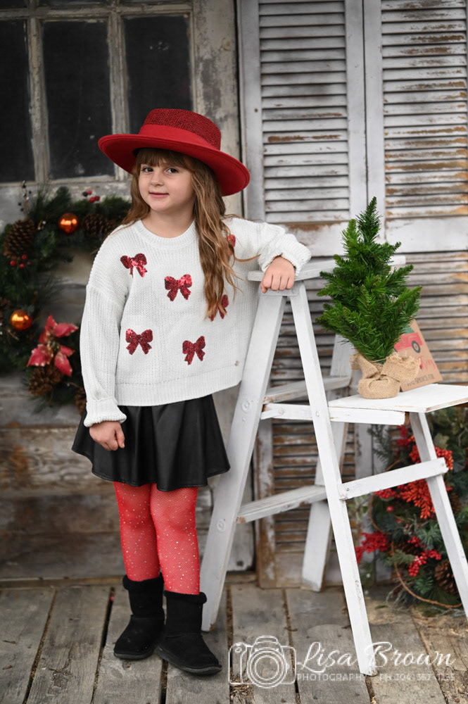 SENIOR PORTRAIT SESSION PHOTOGRAPHED BY LISA BROWN