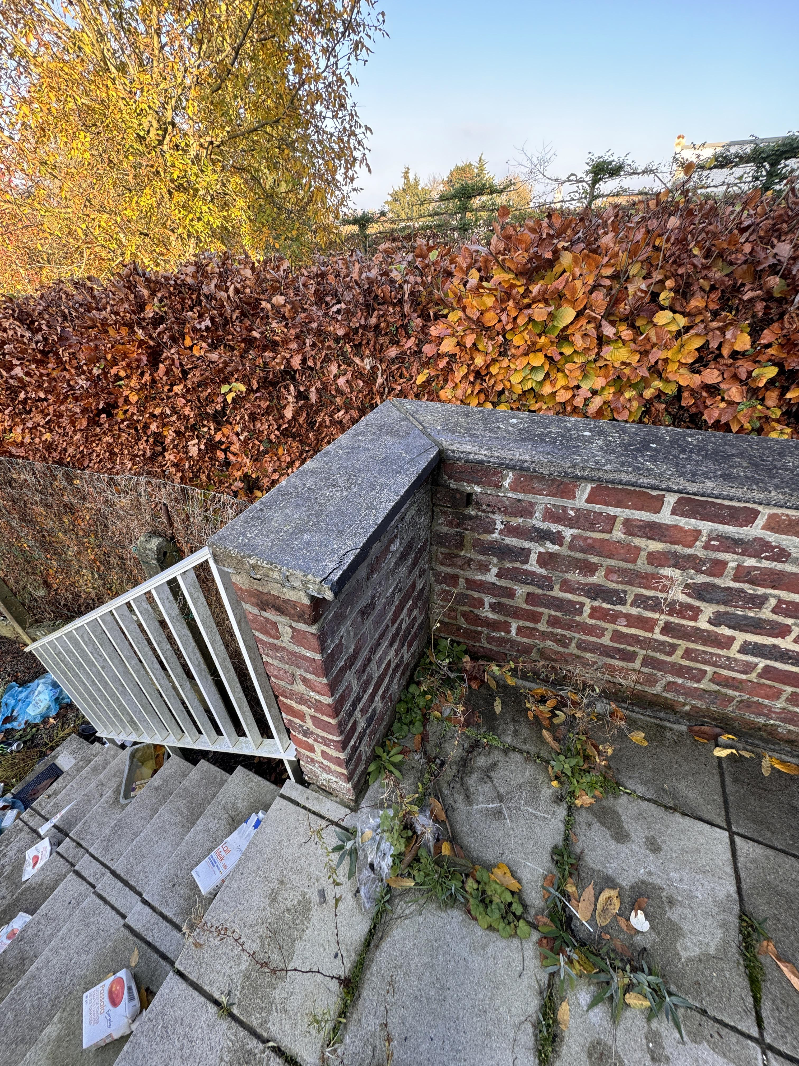 Een deksteen in geëxtrudeerd asbestcement