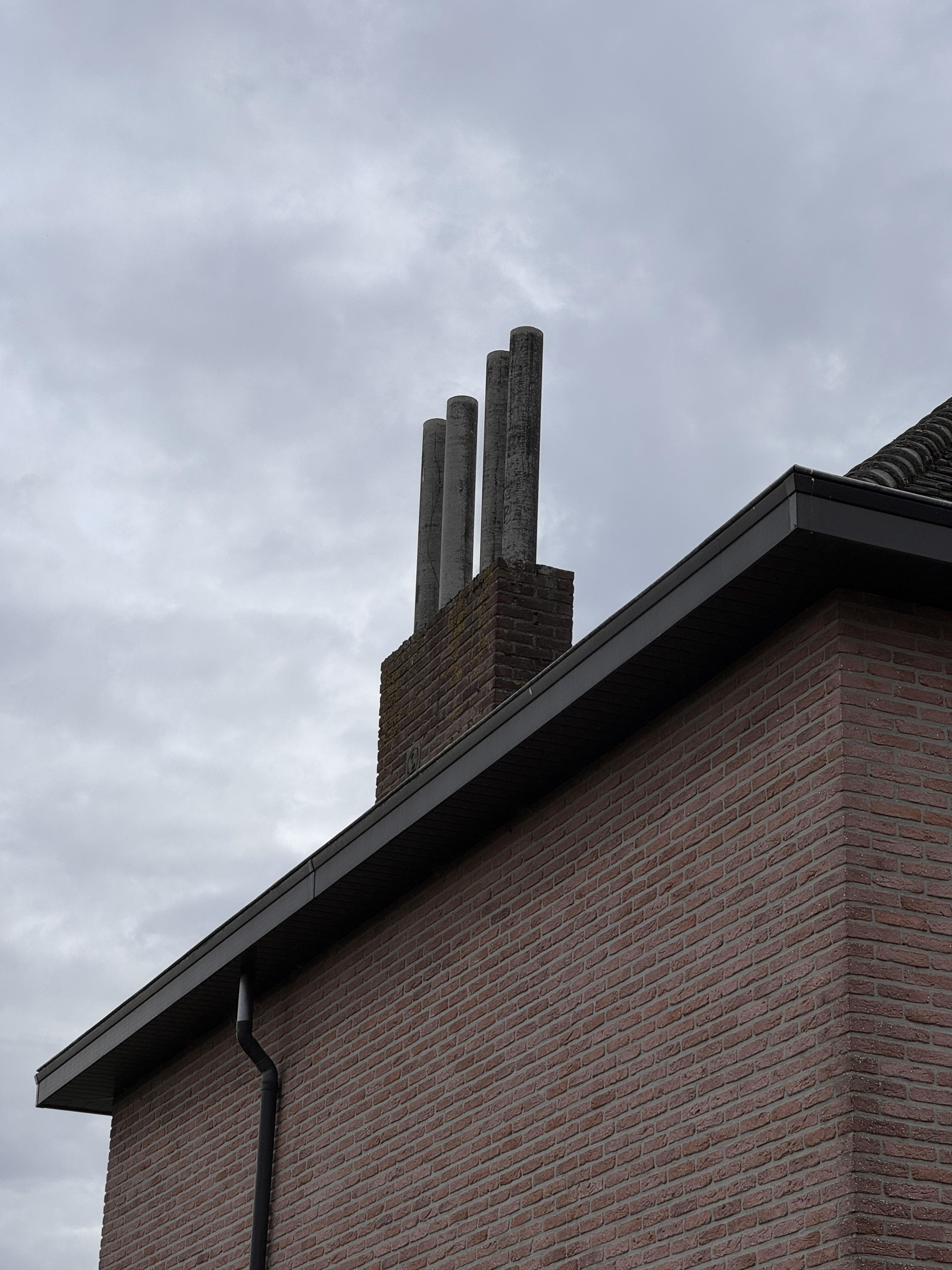 Schoorstenen of rookgaskanalen in asbestcement