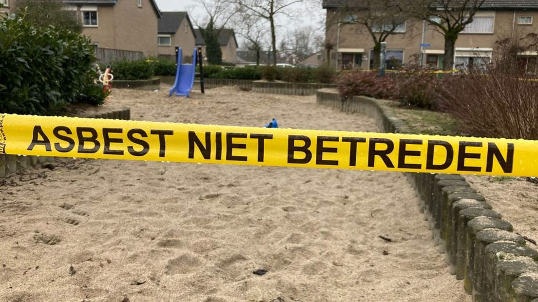 voorbeeld van een speelplek voor kinderen die vervuild is met asbest