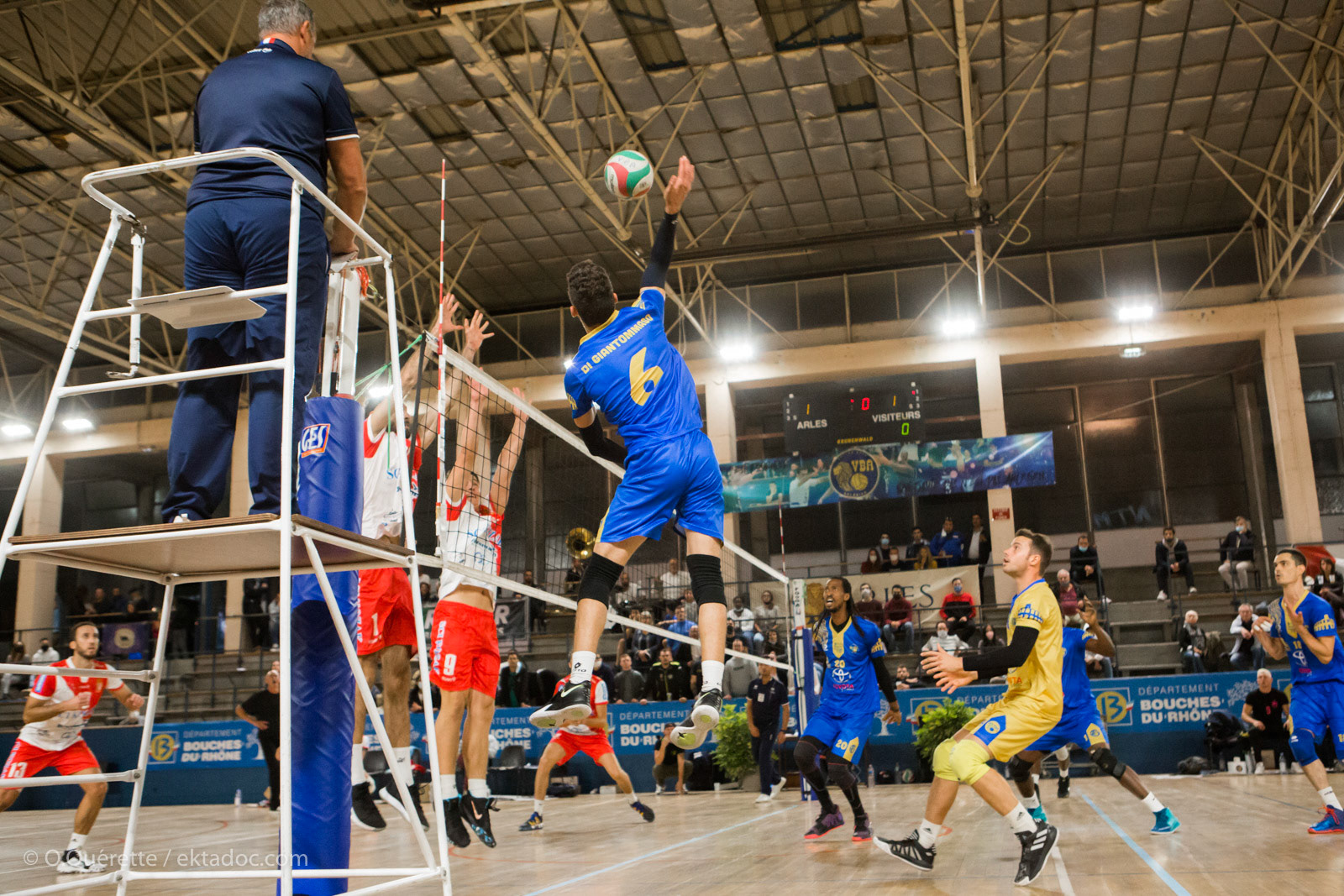 Le Volley Ball Arlésien au stade Fournier