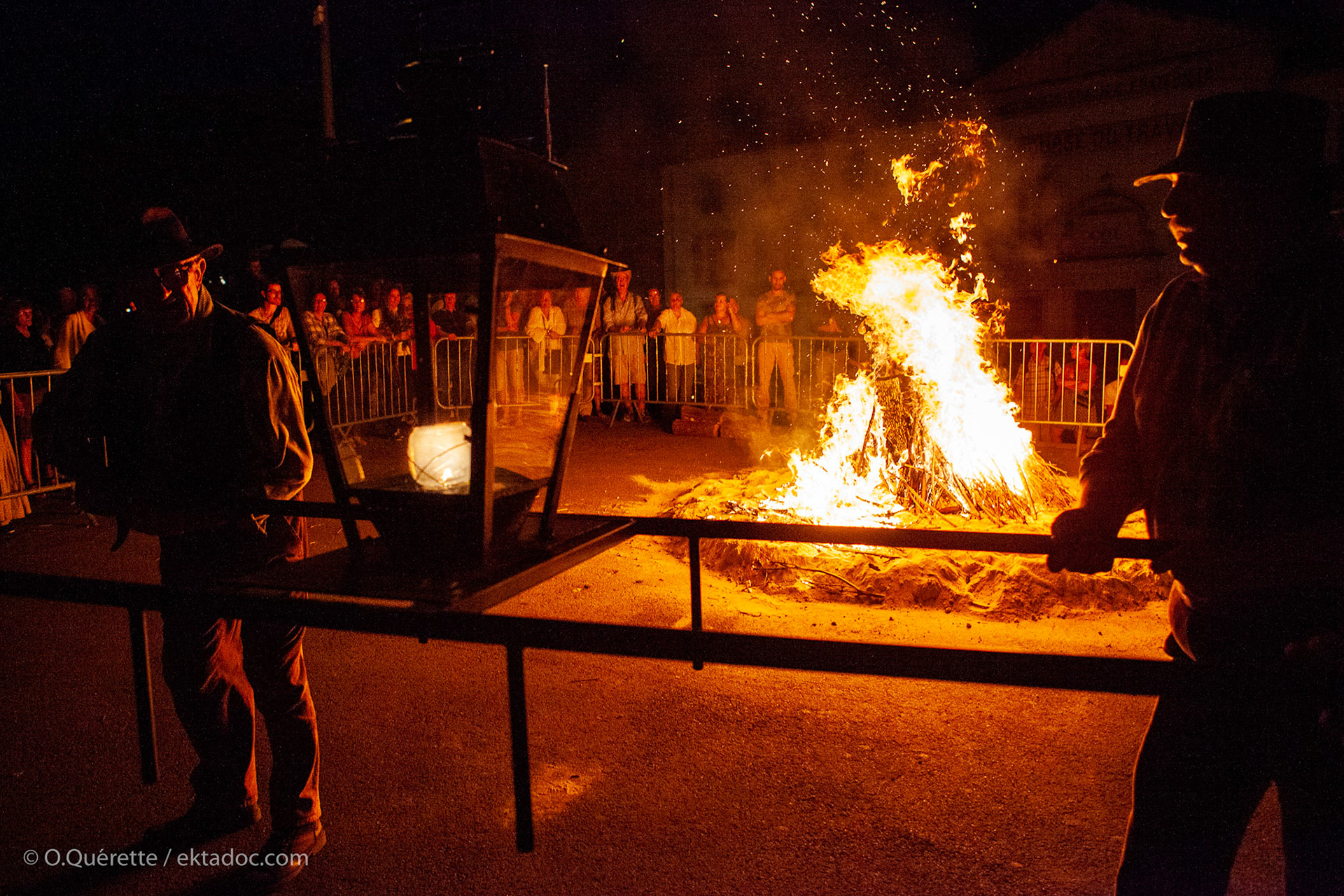 Feux de la Saint-Jean à Arles