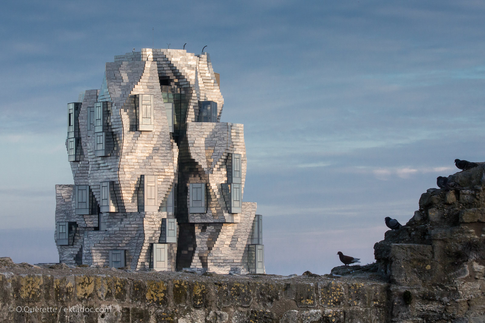 La Tour Luma de Frank Gehry à Arles