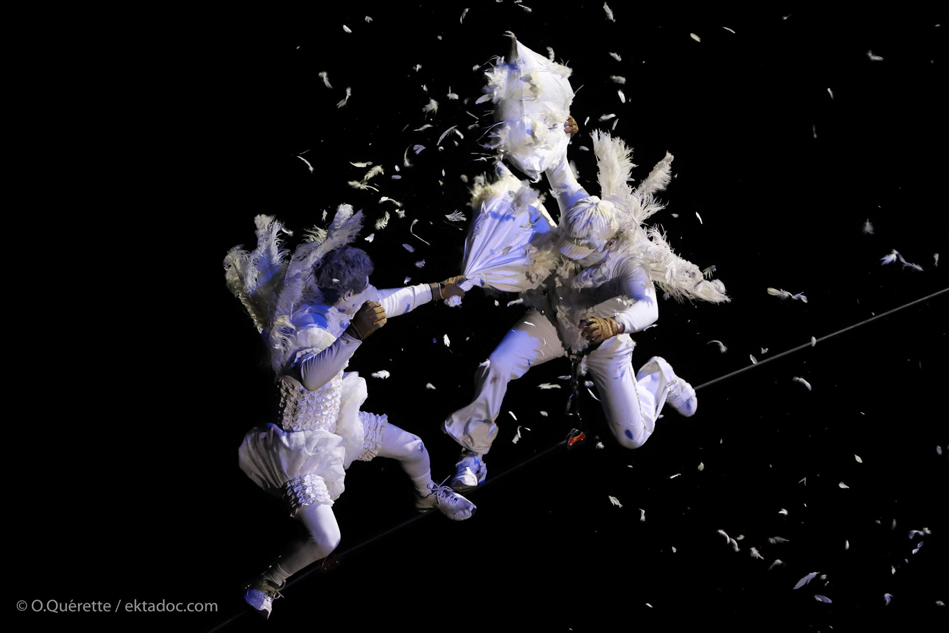 Spectacle de la compagnie arlésienne Gratte-Ciel à l'occasion des Drôles de Noël à Arles,