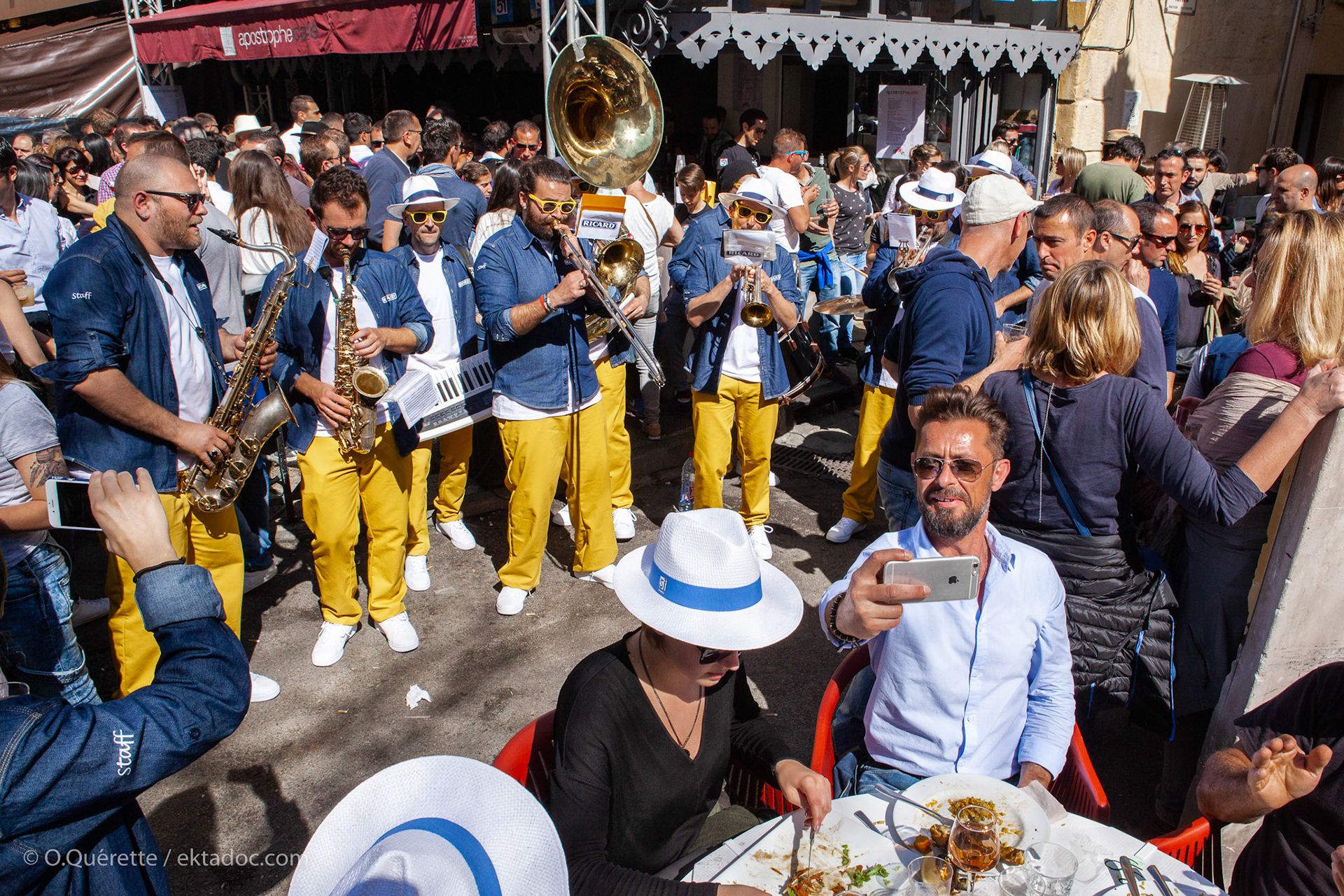 Ambiance de Feria de Pâques à Arles