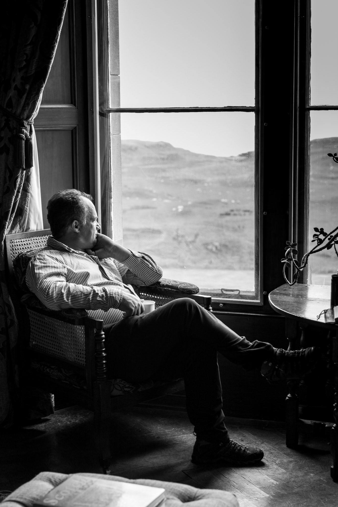 This was at the end of great tour of the castle and grounds with Tom, who owns the castle. Not only a highlight of a great trip, but also probably one of my favorite shots. To think we almost didn’t go with this group, but a story you’ll just have to ask me about
. . .
Tom Nelson, Glengorm Castle
Isle of Mull, Scotland
May 19, 2019

#travel #tauck #isleofmull #glengormcastle #blackandwhite #travelphotography #roomwithaview #bandb #scotland #castle