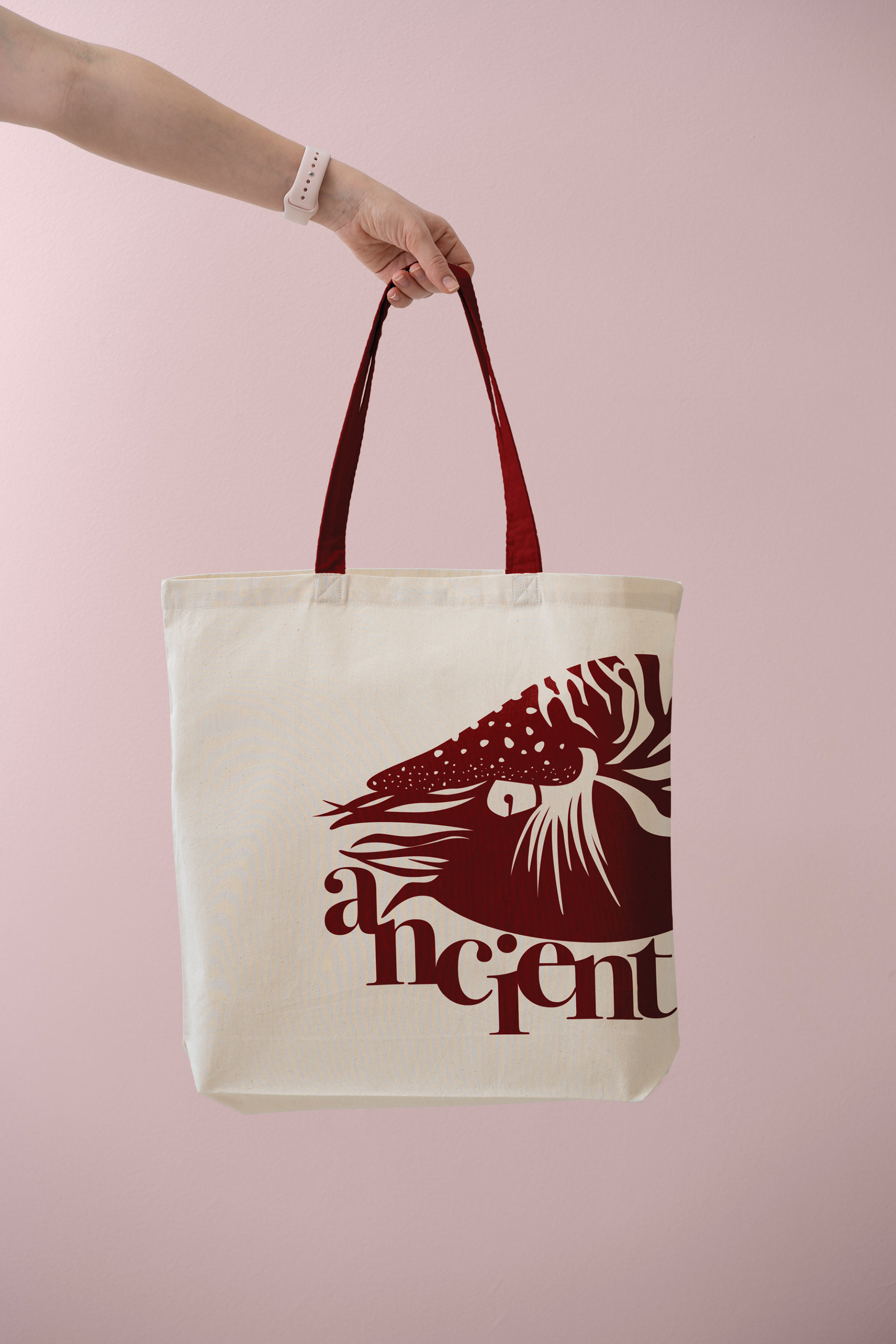 This tote bag would be sold in an aquarium gift shop