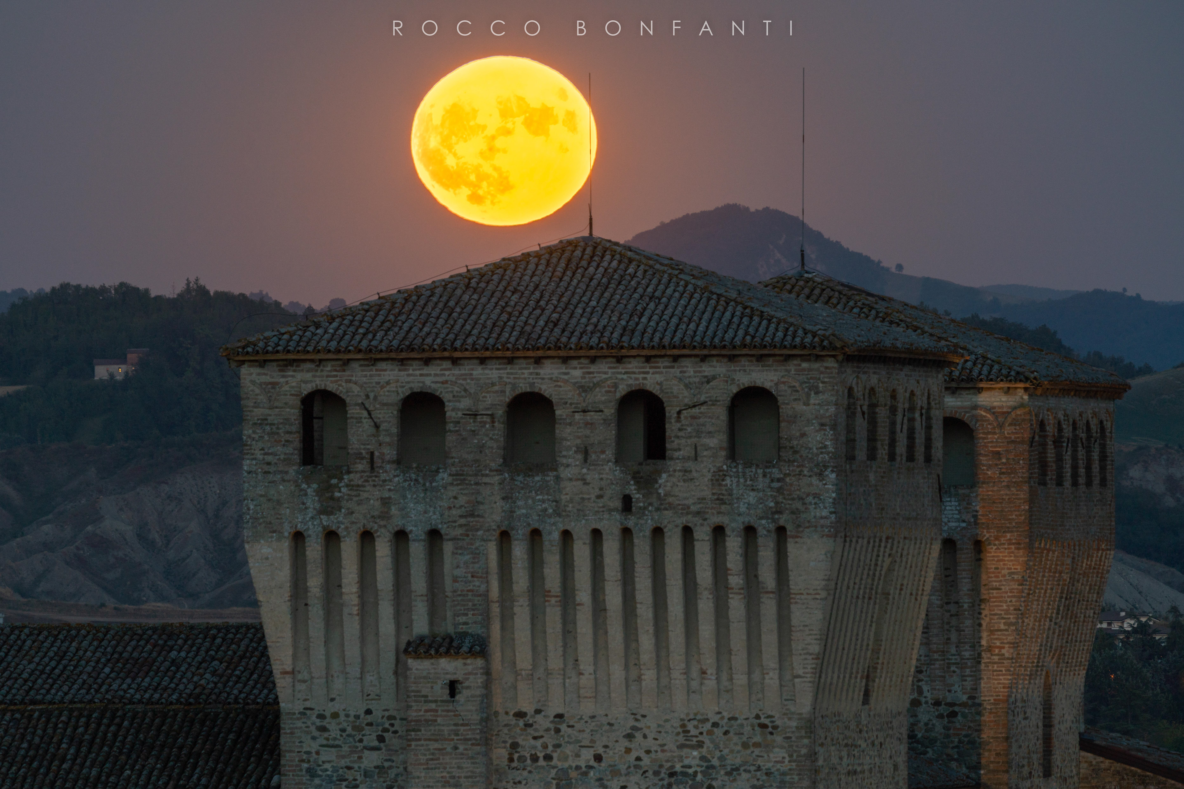 luna piena a torrechiara, dettaglio