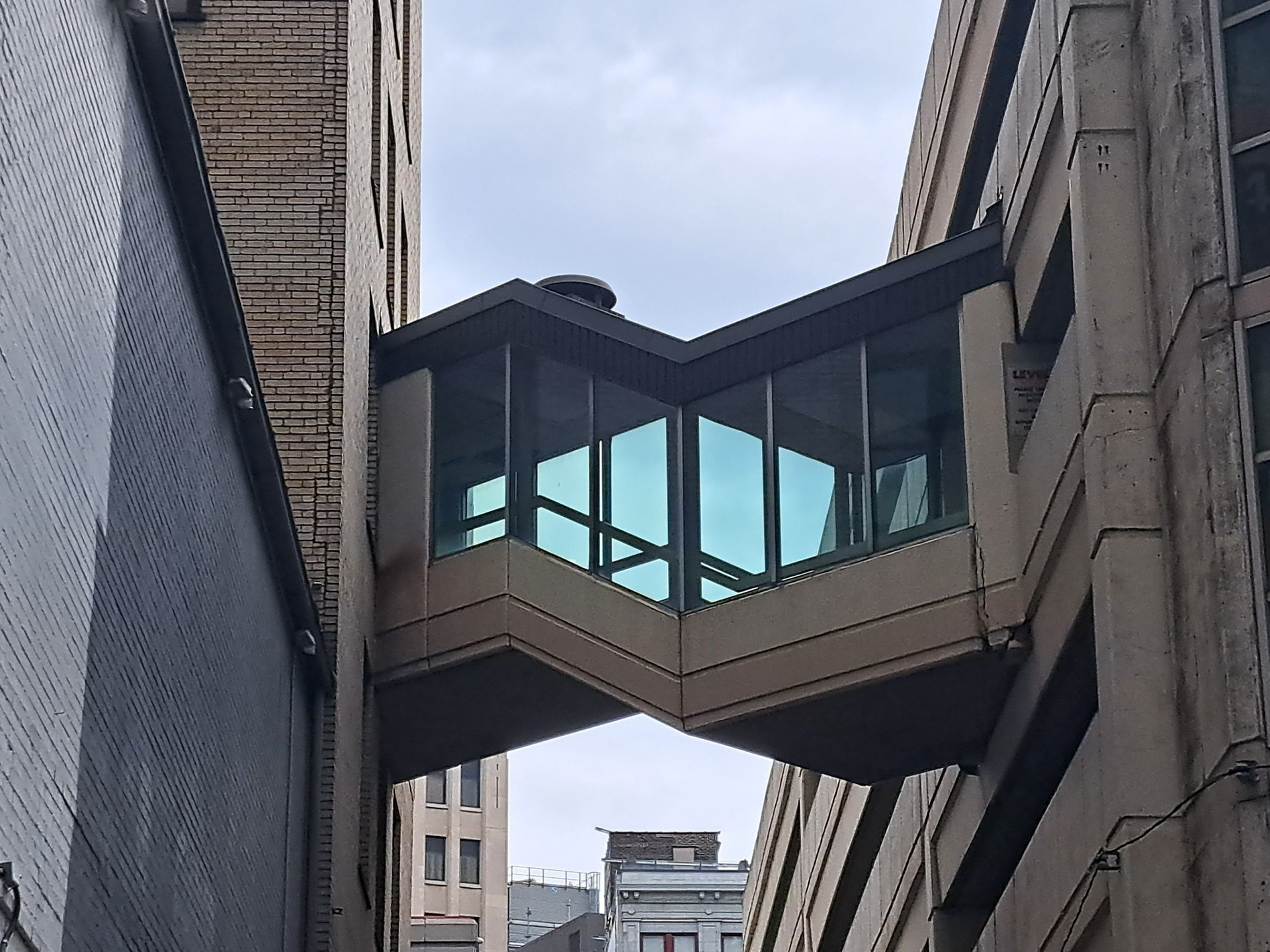 29 Catwalk