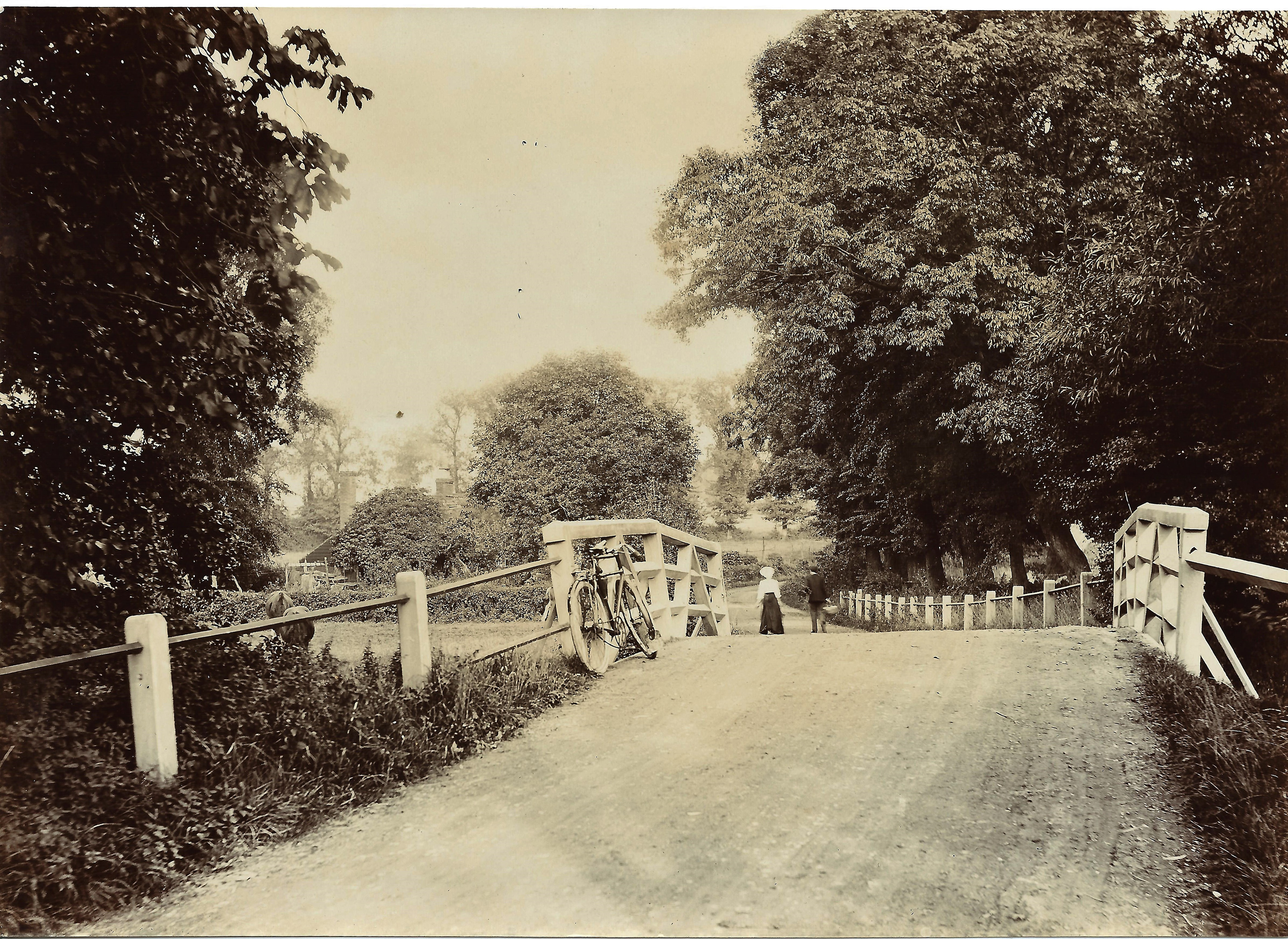 Auckingford Bridge 1905 (now the A414)