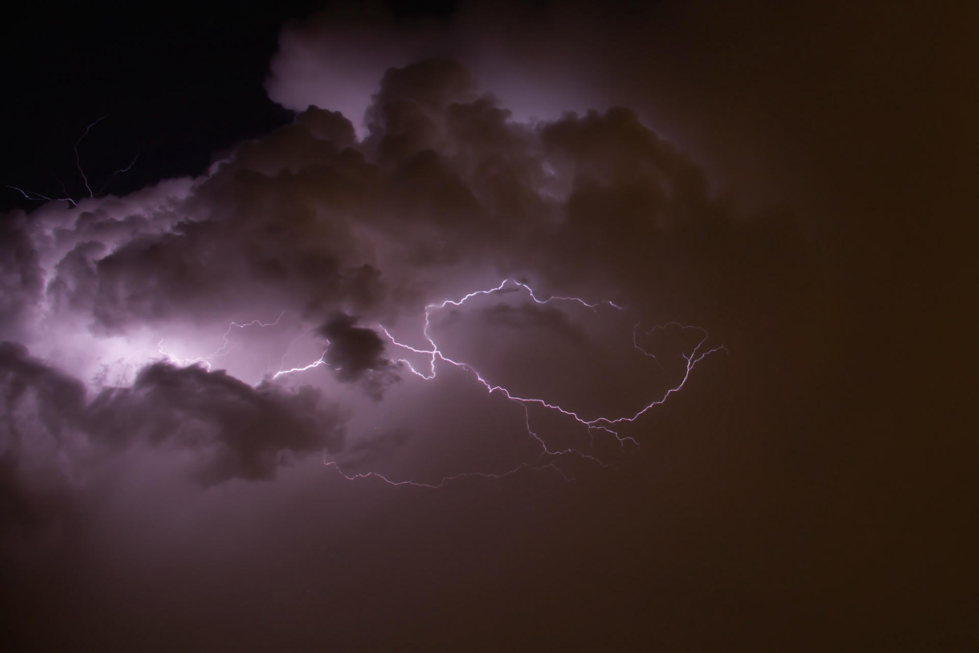 Un ciel bourdonnait d'éclairs - 6s - f/5 - ISO 100