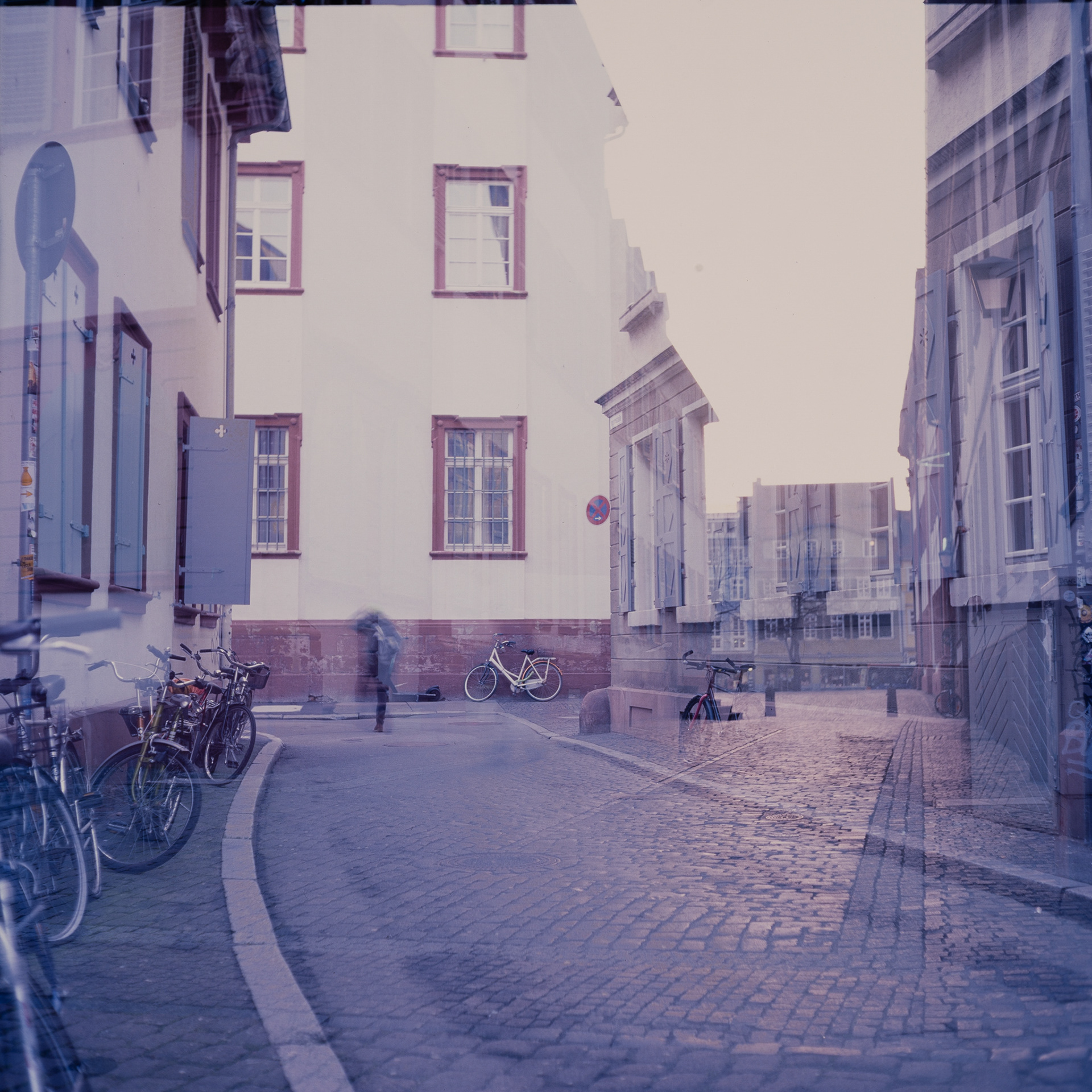 Kodak E100 expired in 2003