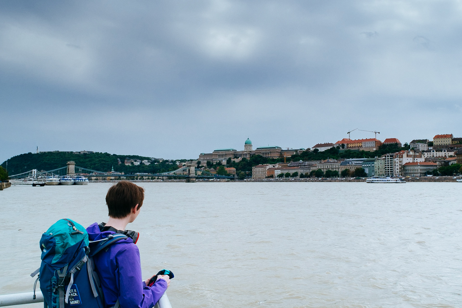 Resting and letting my eyes wonder - The chain Bridge | The Citadell | Buda castle