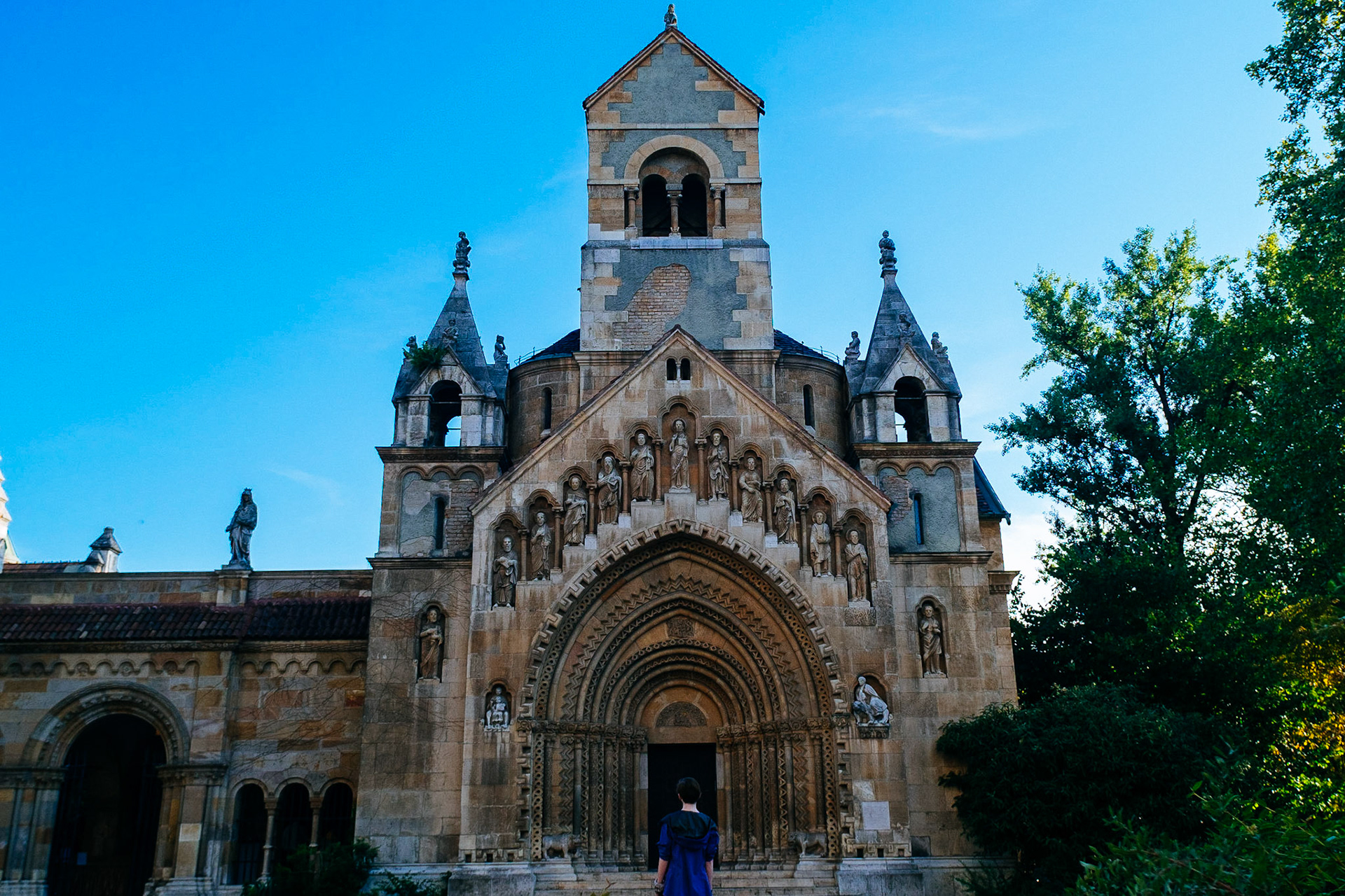 Jáki Chapel