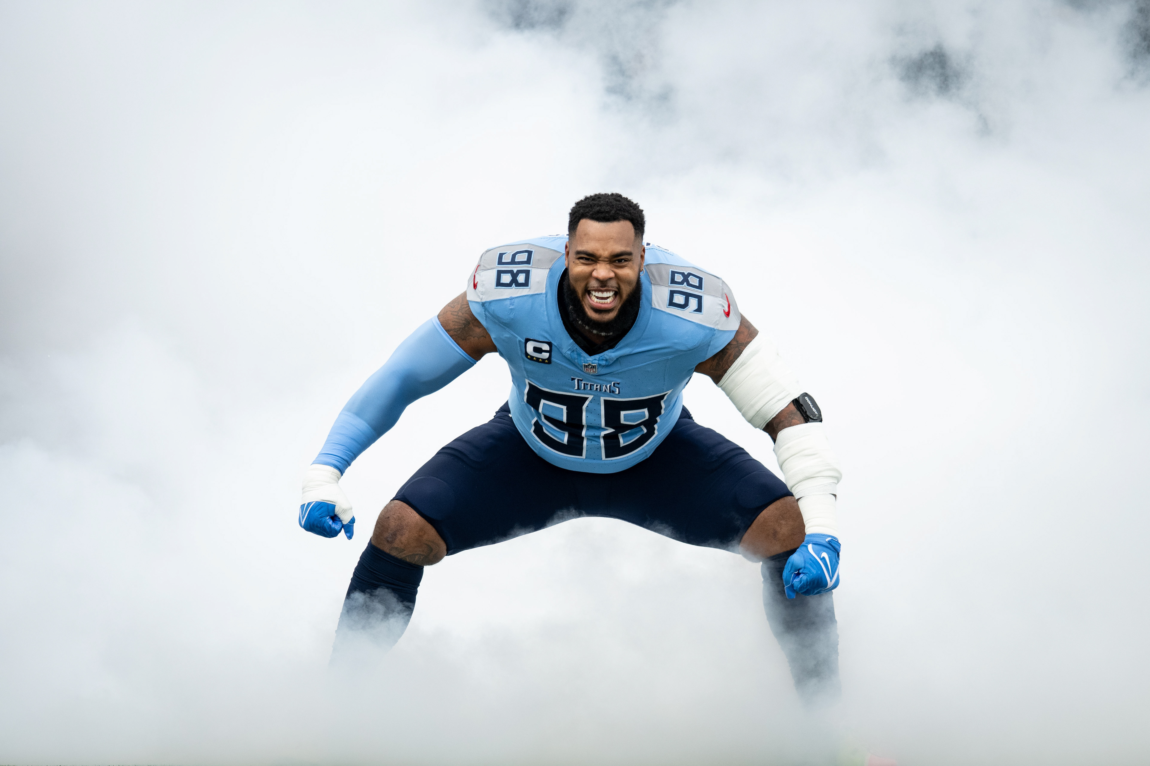 Tennessee Titans defensive tackle Jeffery Simmons (98) takes to the field before his game against the Jacksonville Jaguars at Nissan Stadium in Nashville, Tenn., Sunday, Dec. 8, 2024.