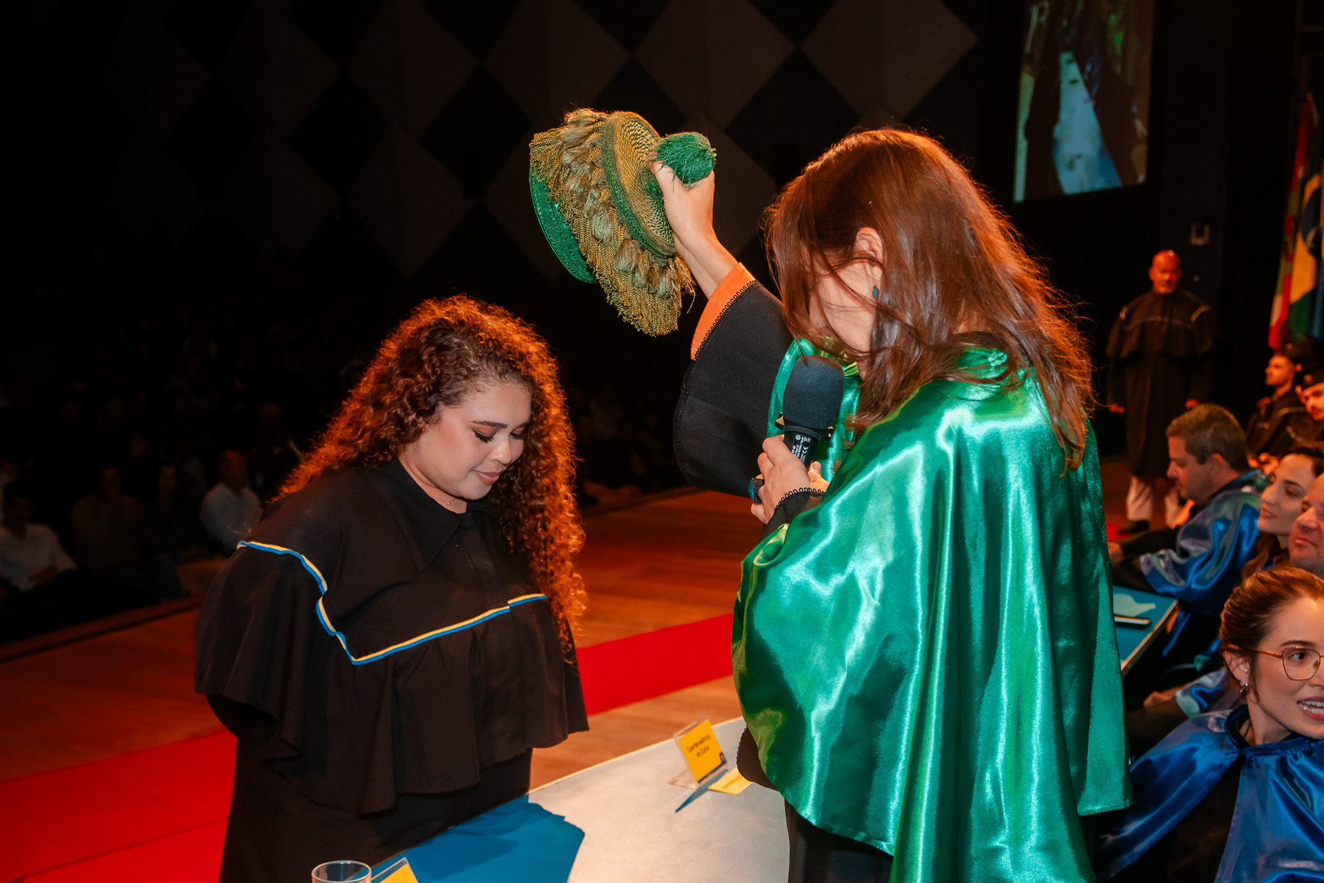 edição por Maurício Garcias