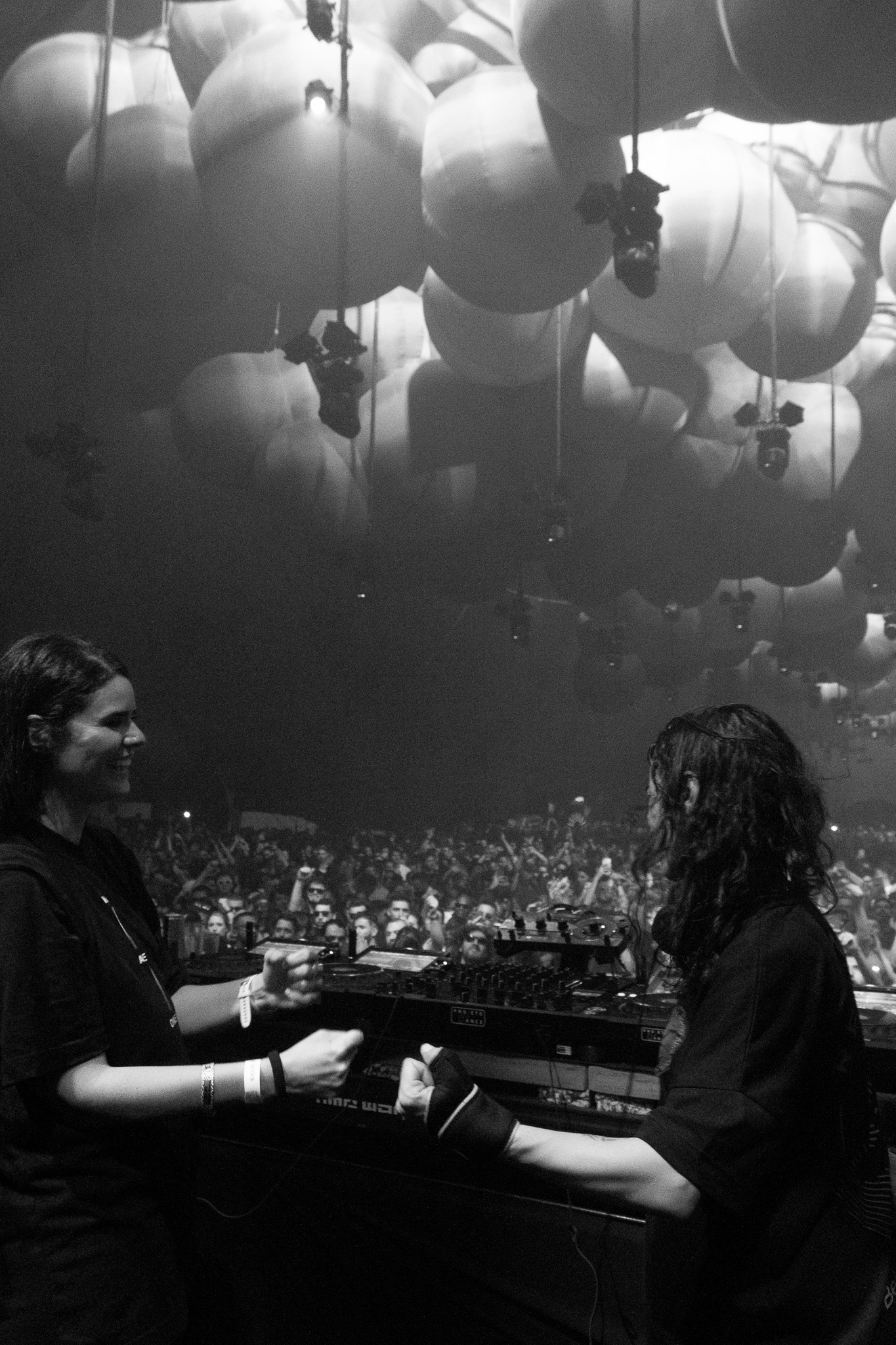 Anna & Sama’ Abdulhadi at TimeWarp Brasil for Entourage, May 2023 - São Paulo