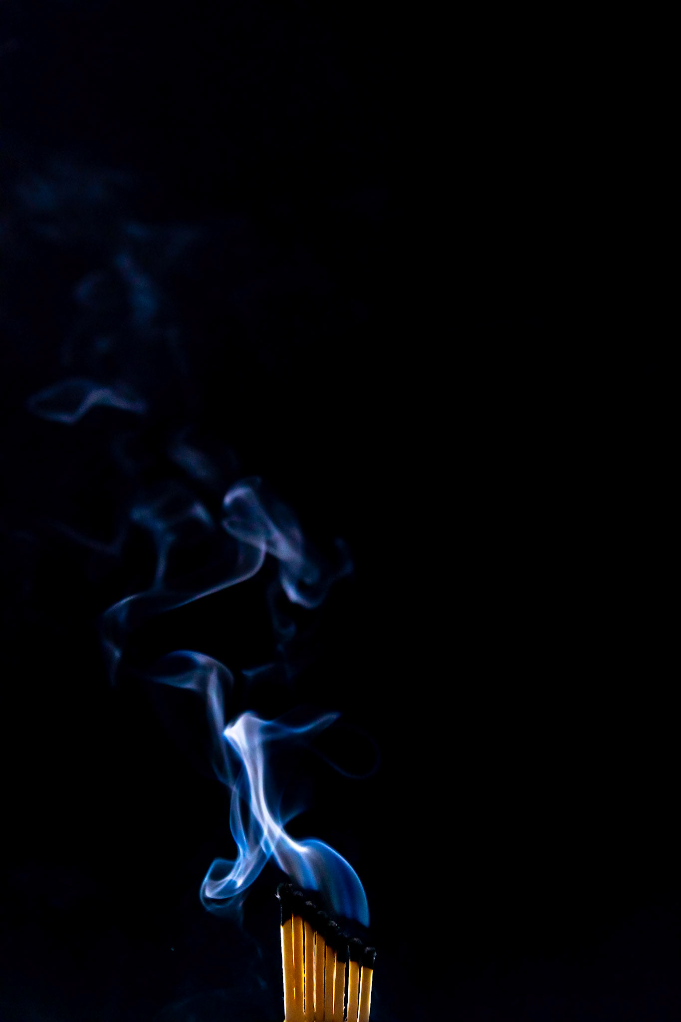 match, matches, smoke, black background and flame, after fire