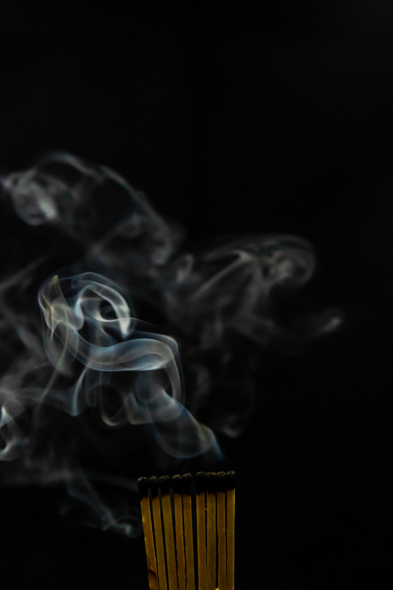 match, matches, smoke, black background and flame, after fire