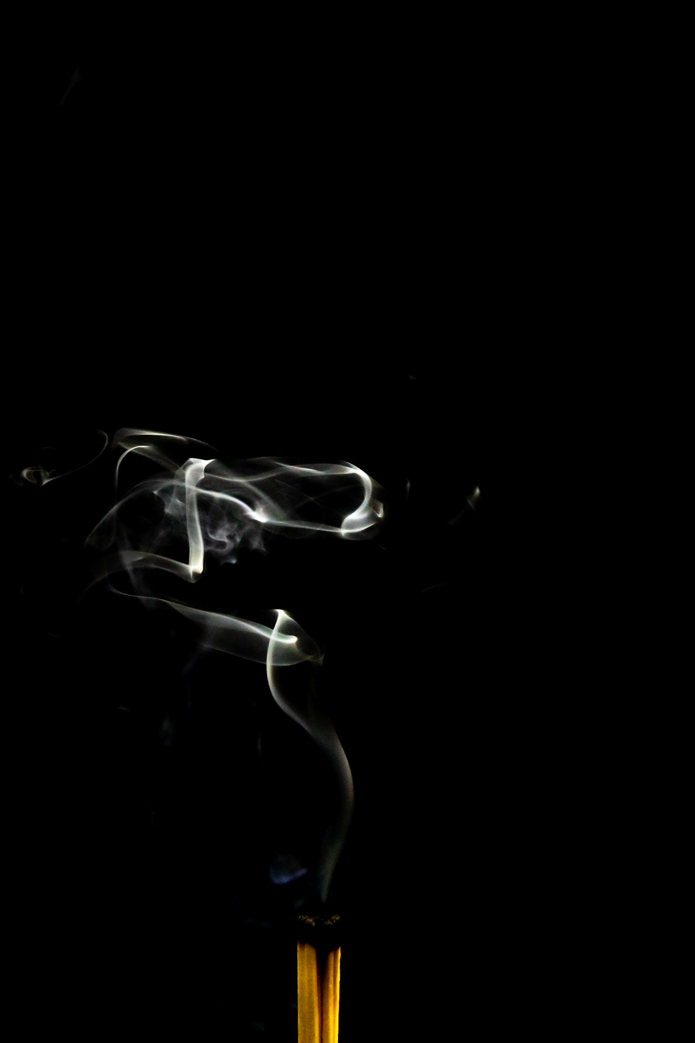 match, matches, smoke, black background and flame, after fire