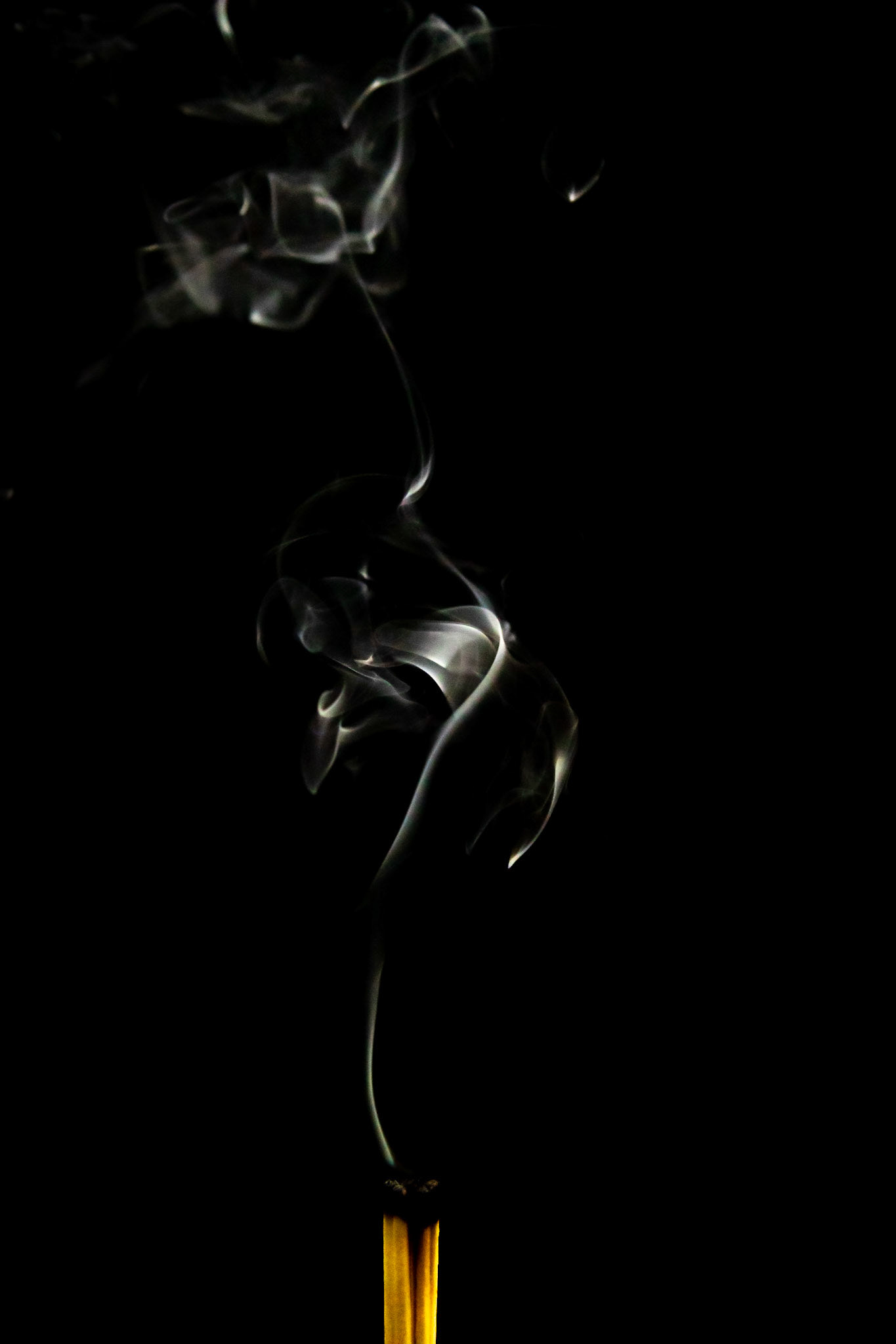 match, matches, smoke, black background and flame, after fire