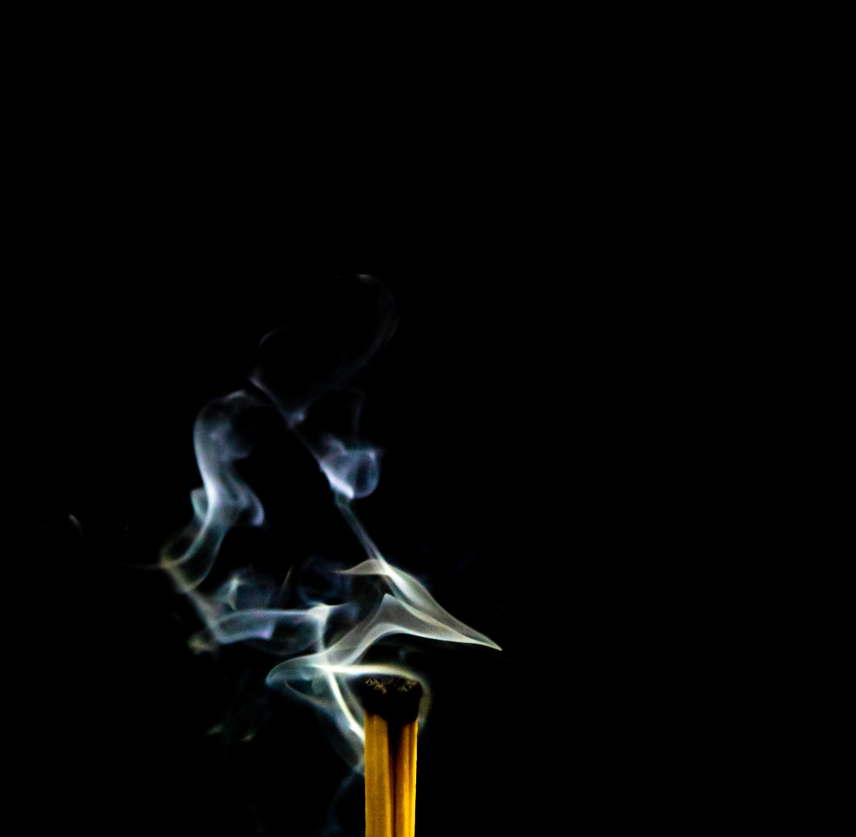 match, matches, smoke, black background and flame, after fire
