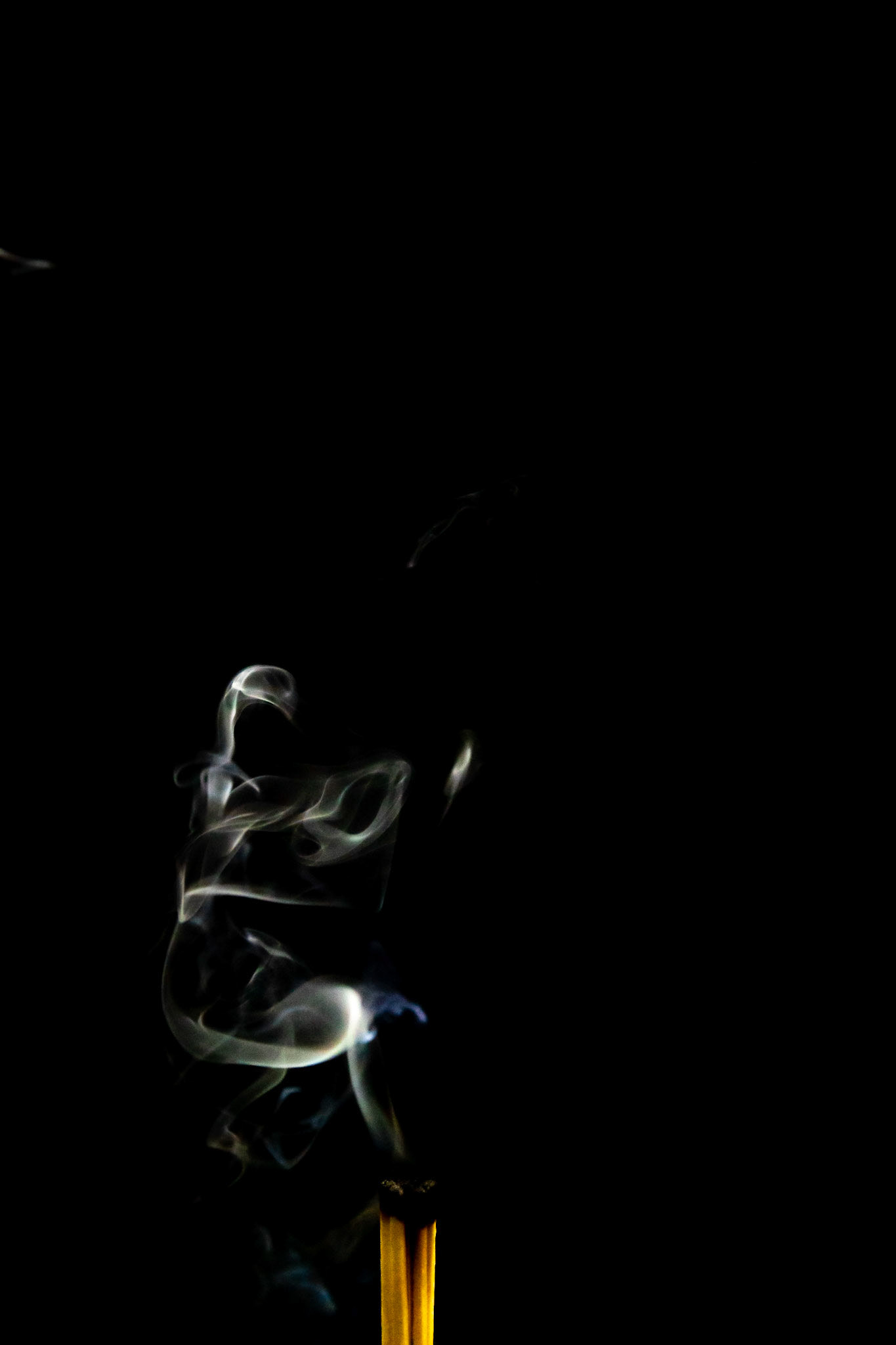 match, matches, smoke, black background and flame, after fire