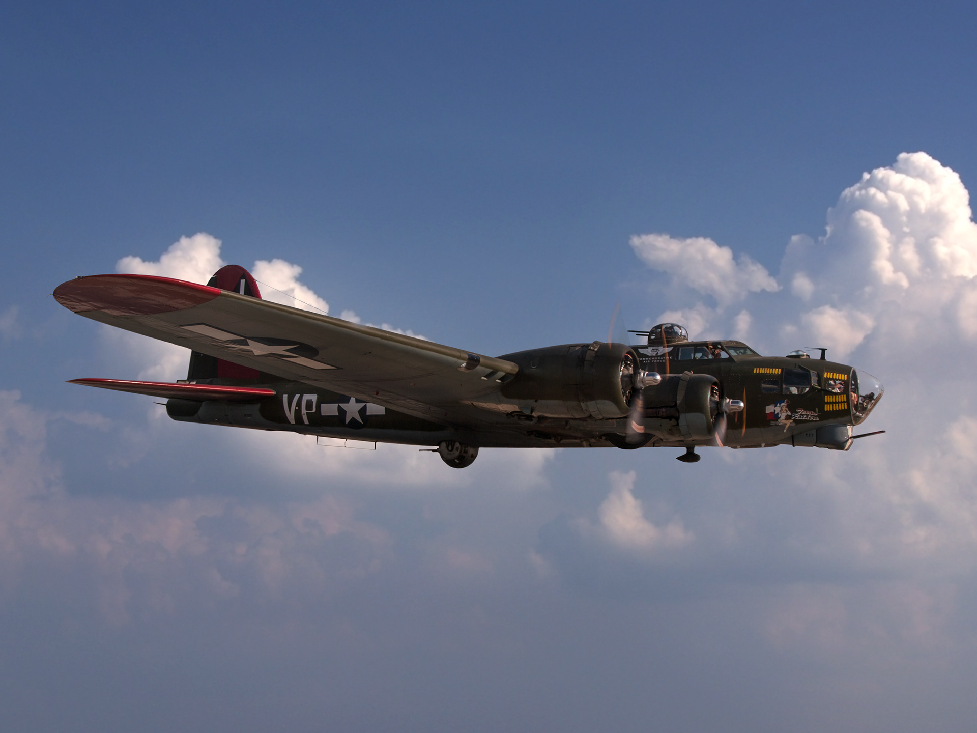 B-17G Flying Fortress - Texas Raiders