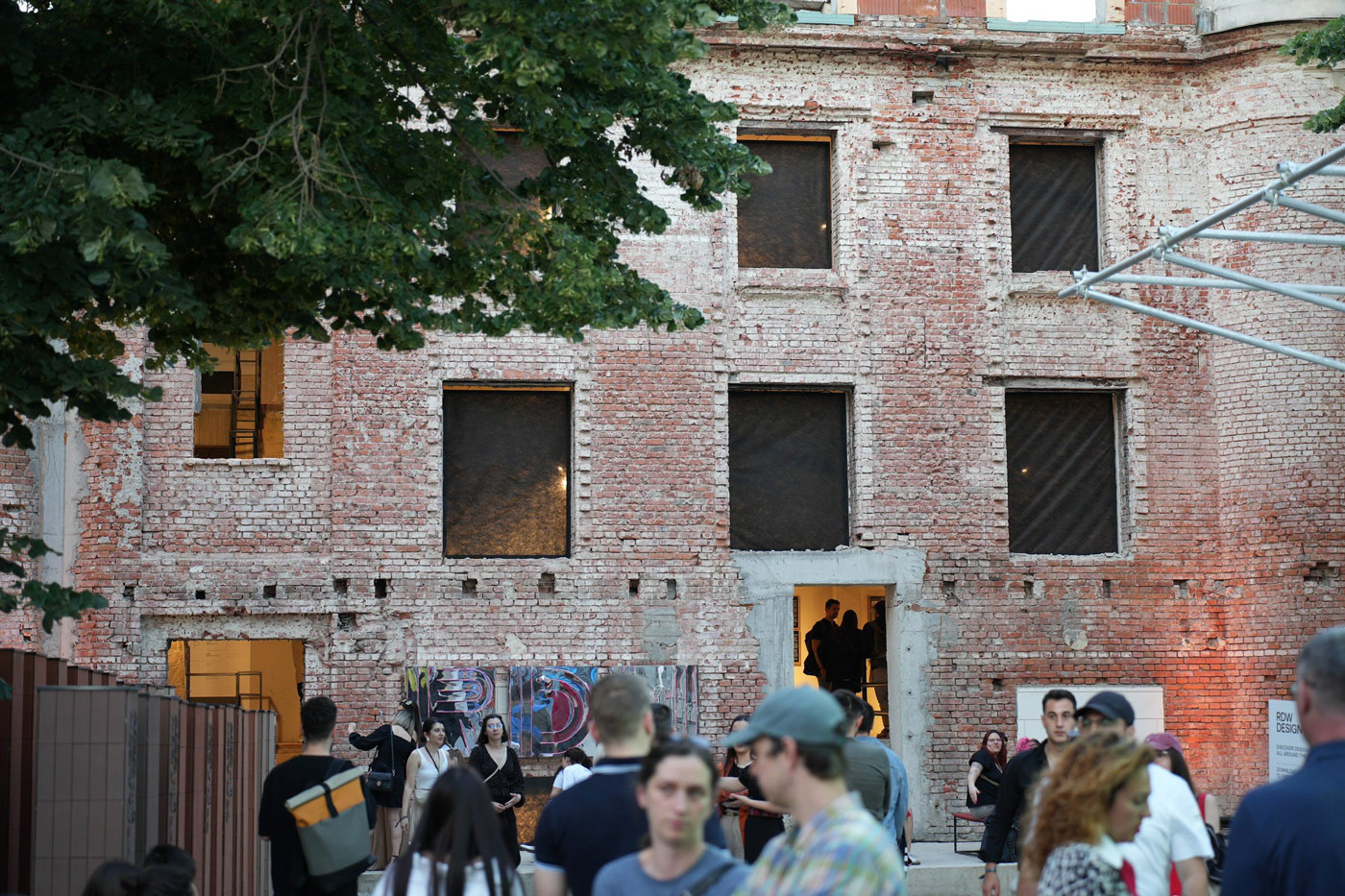 David Gil — Tipografía Iberoamericana, Romanian Design Week