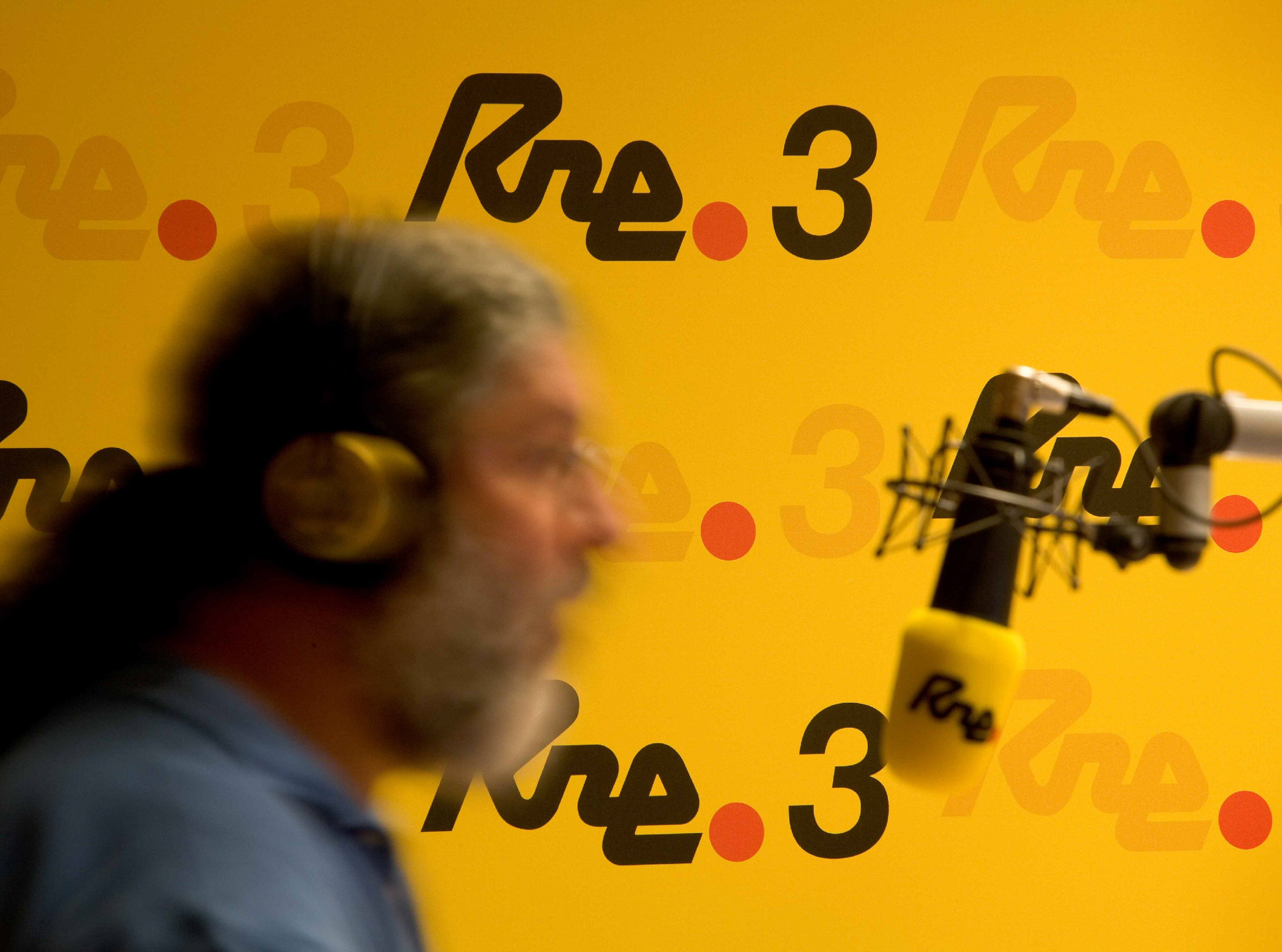 David Gil — Radio Nacional de España, Segnaletica e grafica d'ambiente, pannelli studi