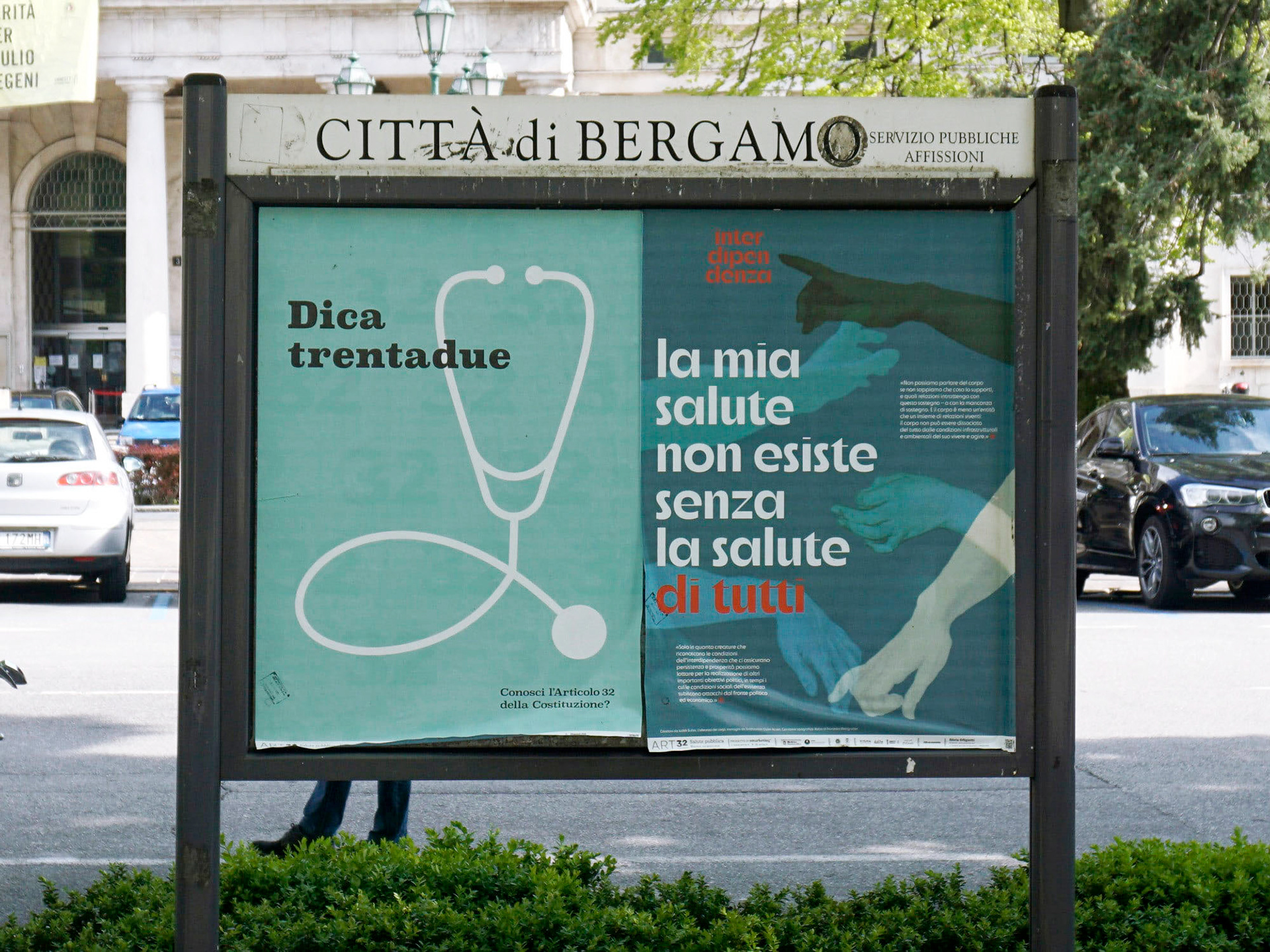 David Gil — ART32, Dica 32 poster, outdoor campaign