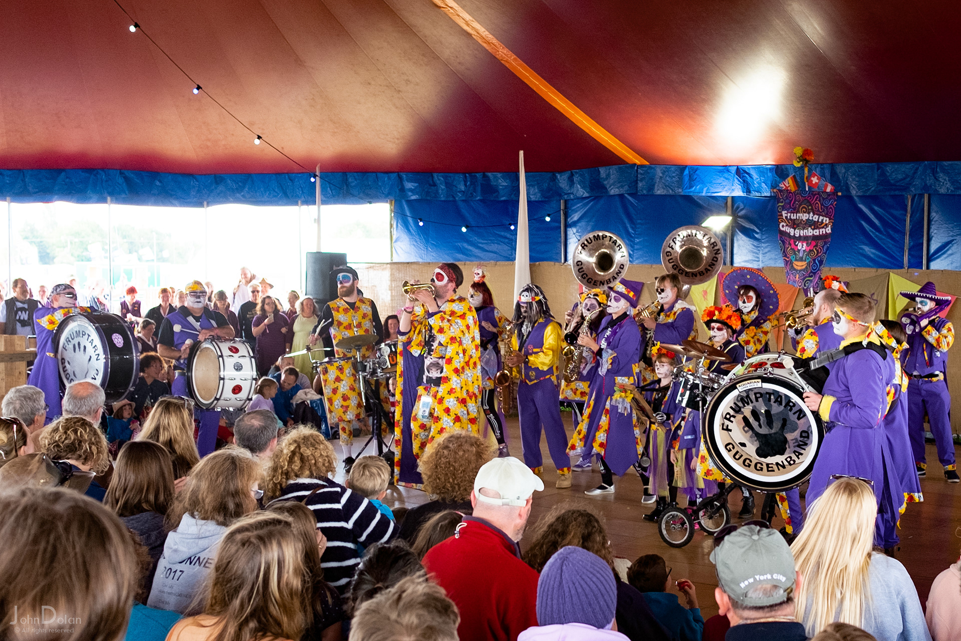 frumptarn guggenband