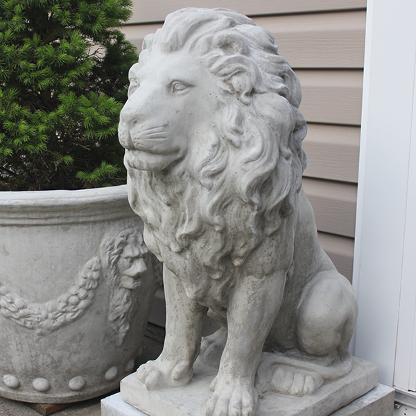 John's Concrete Art Lion Statue