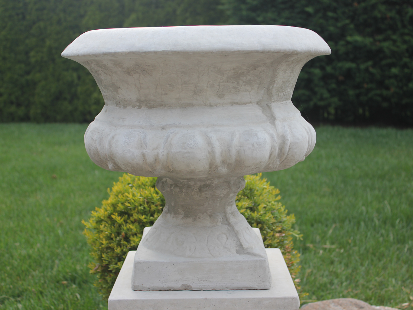 John's Concrete Art Lion Statue