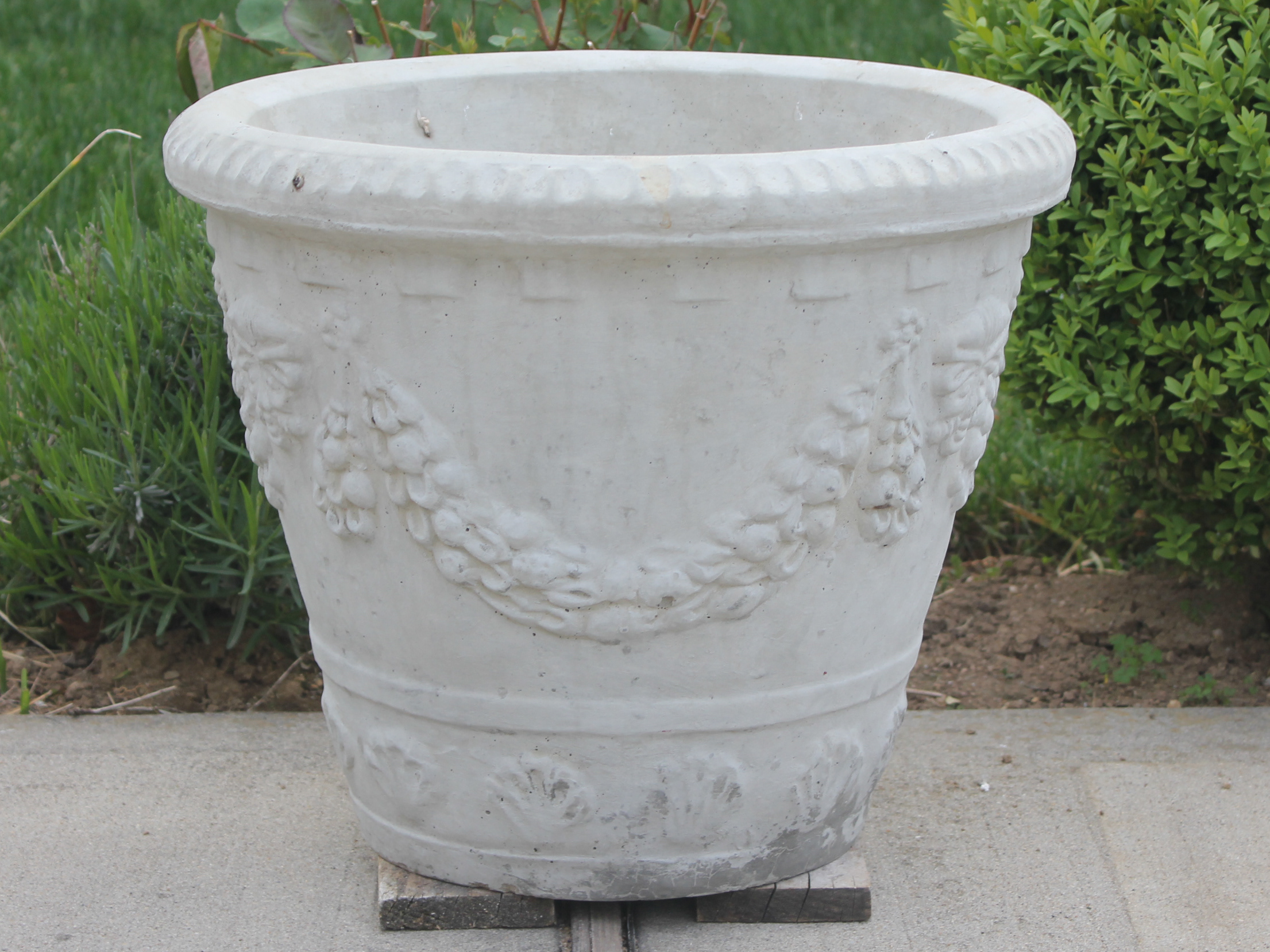 John's Concrete Art Lion Statue