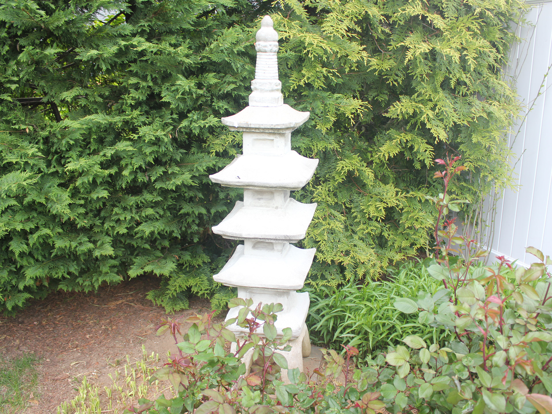 John's Concrete Art Lion Statue