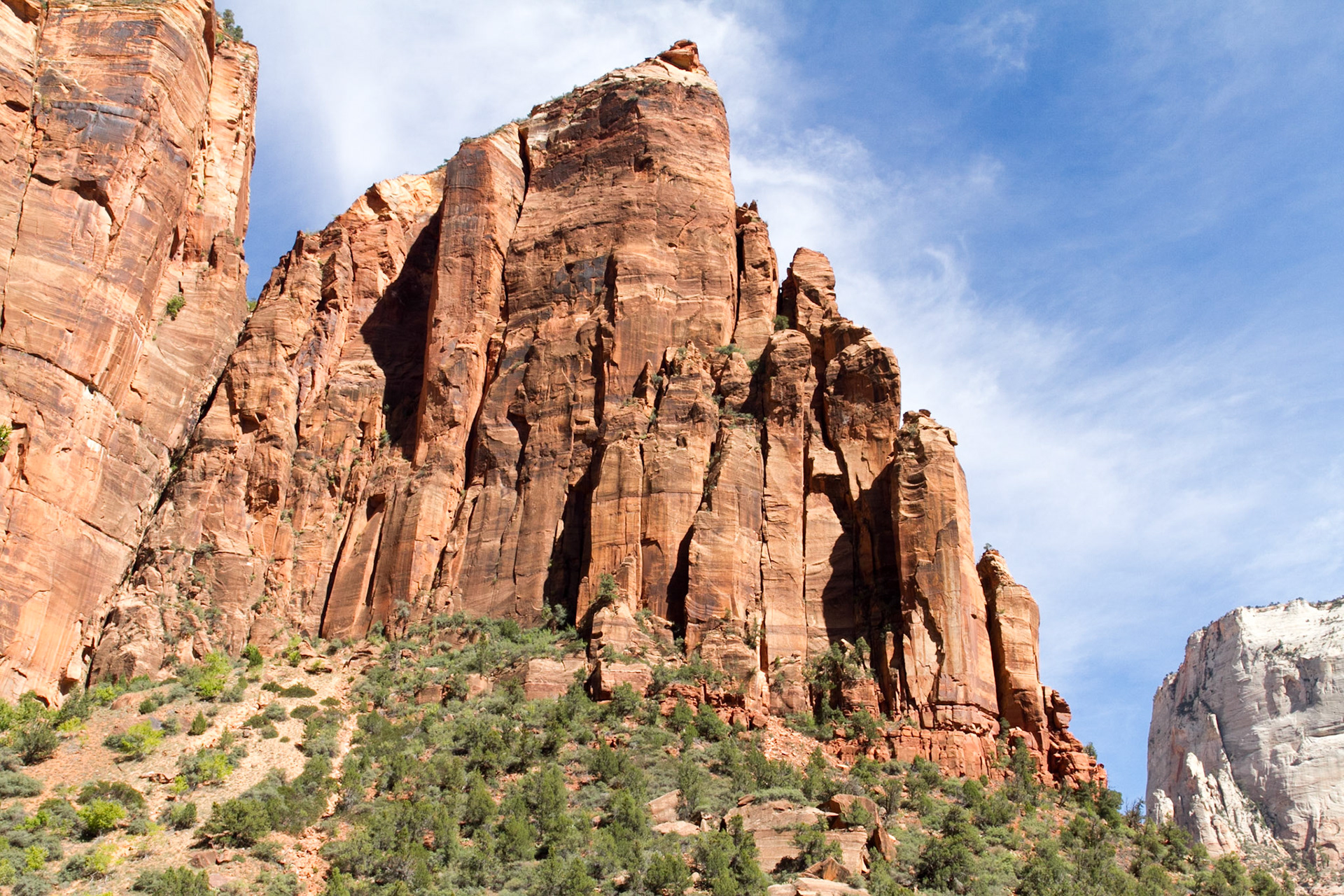 Emerald Pools is one of Zion's sweetest signature trails. Generously endowed with breathtaking scenery, this trail is one that children and adults alike will have fun hiking. Waterfalls, pools and a dazzling display of monoliths create the Emerald Pools Trail System.