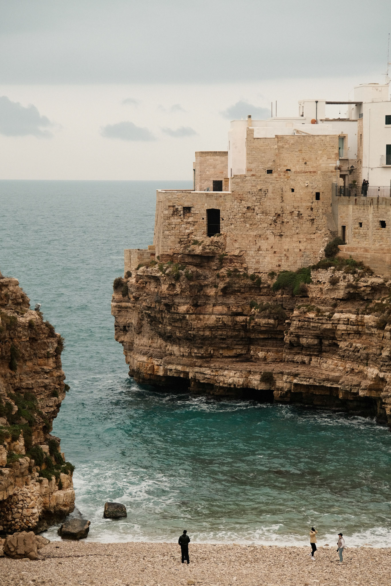 Stone and sea in stillness