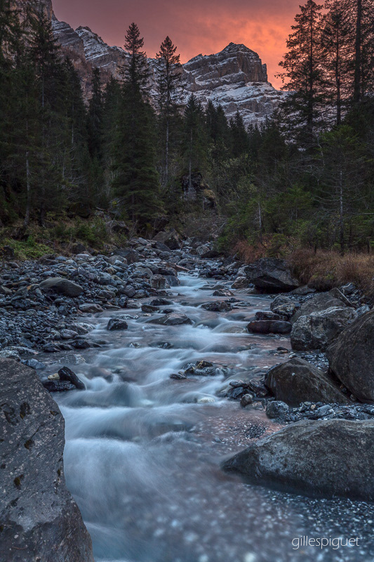 Coucher de Soleil dans le Vallon de Nant - Suisse 