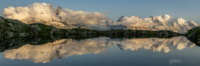 Massif du Mont-Blanc & Lac des Chéserys - France 