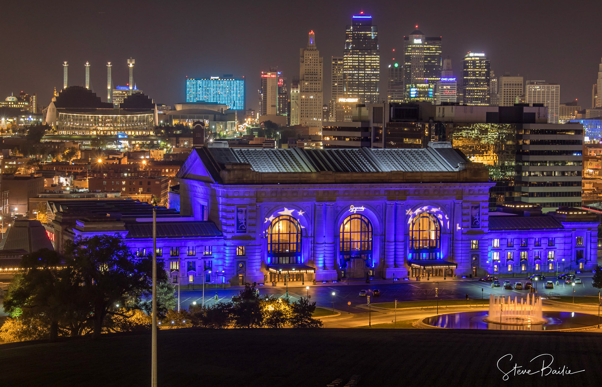 Kansas City lights up Union Station for their sports teams.