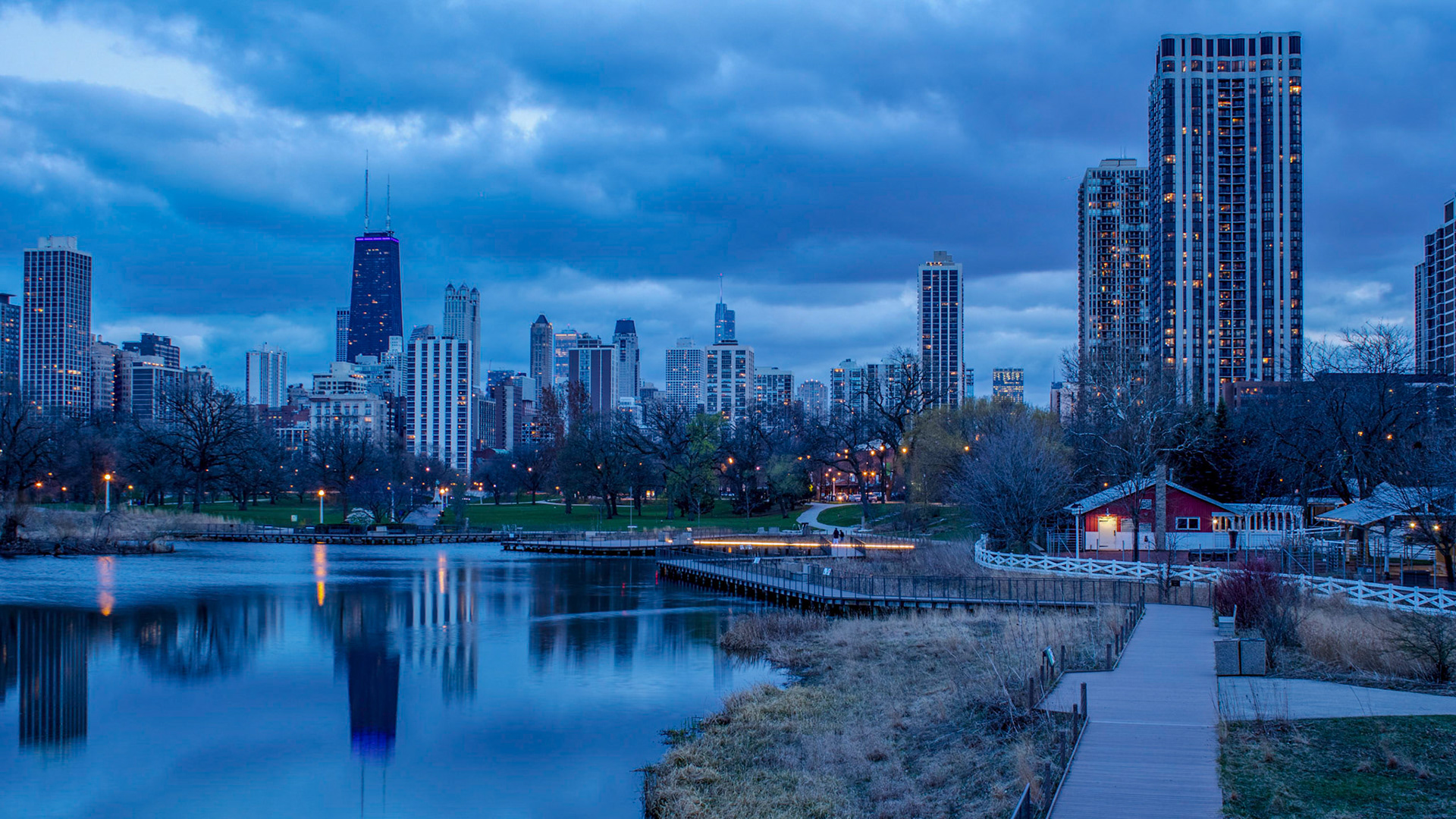 Cloudy evening Chicago Skyline