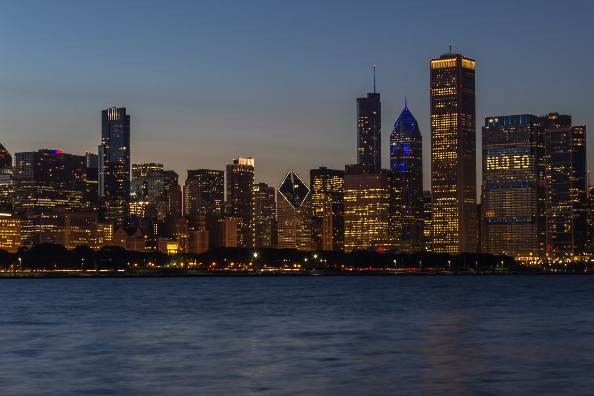 Chicago skyline at dusk
