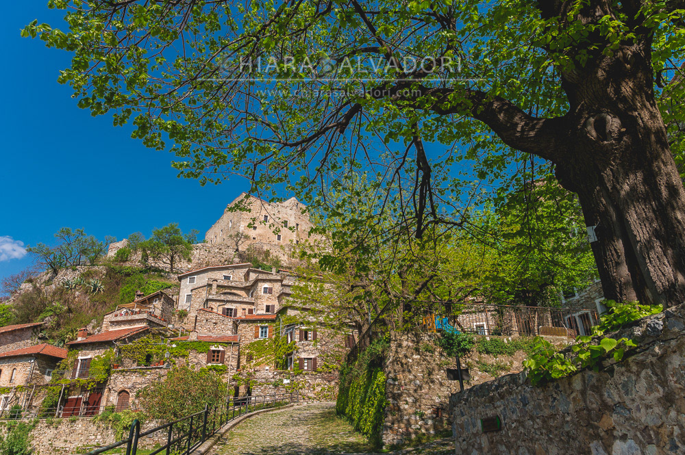 Castelvecchio di Rocca Barbena - Savona, Liguria