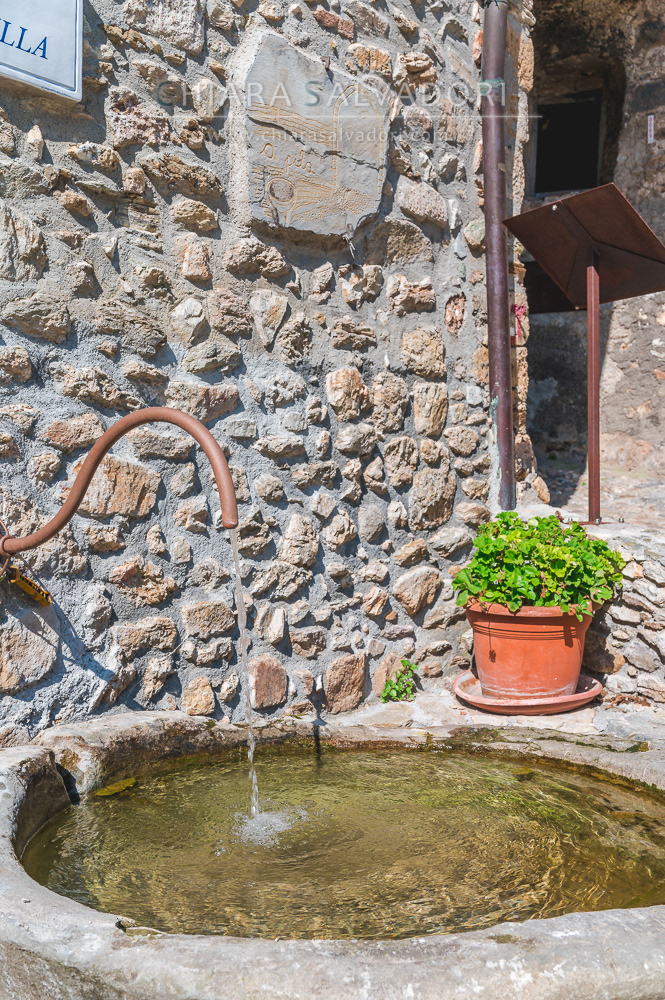 Castelvecchio di Rocca Barbena - Savona, Liguria