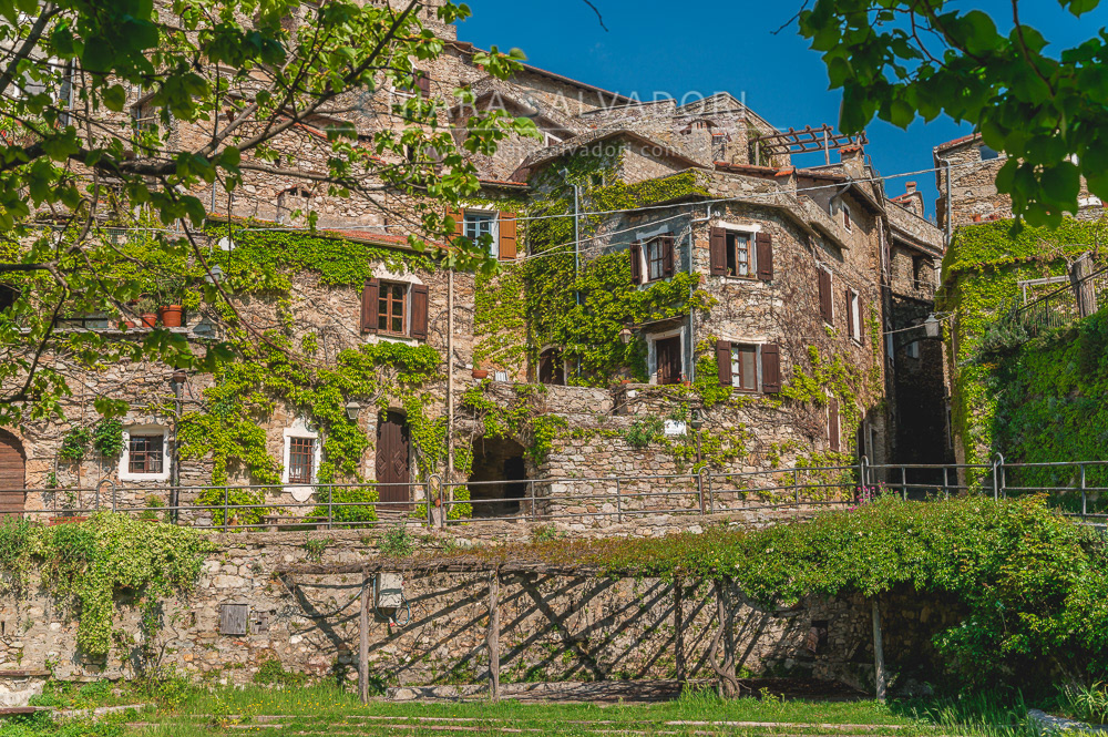 Castelvecchio di Rocca Barbena - Savona, Liguria