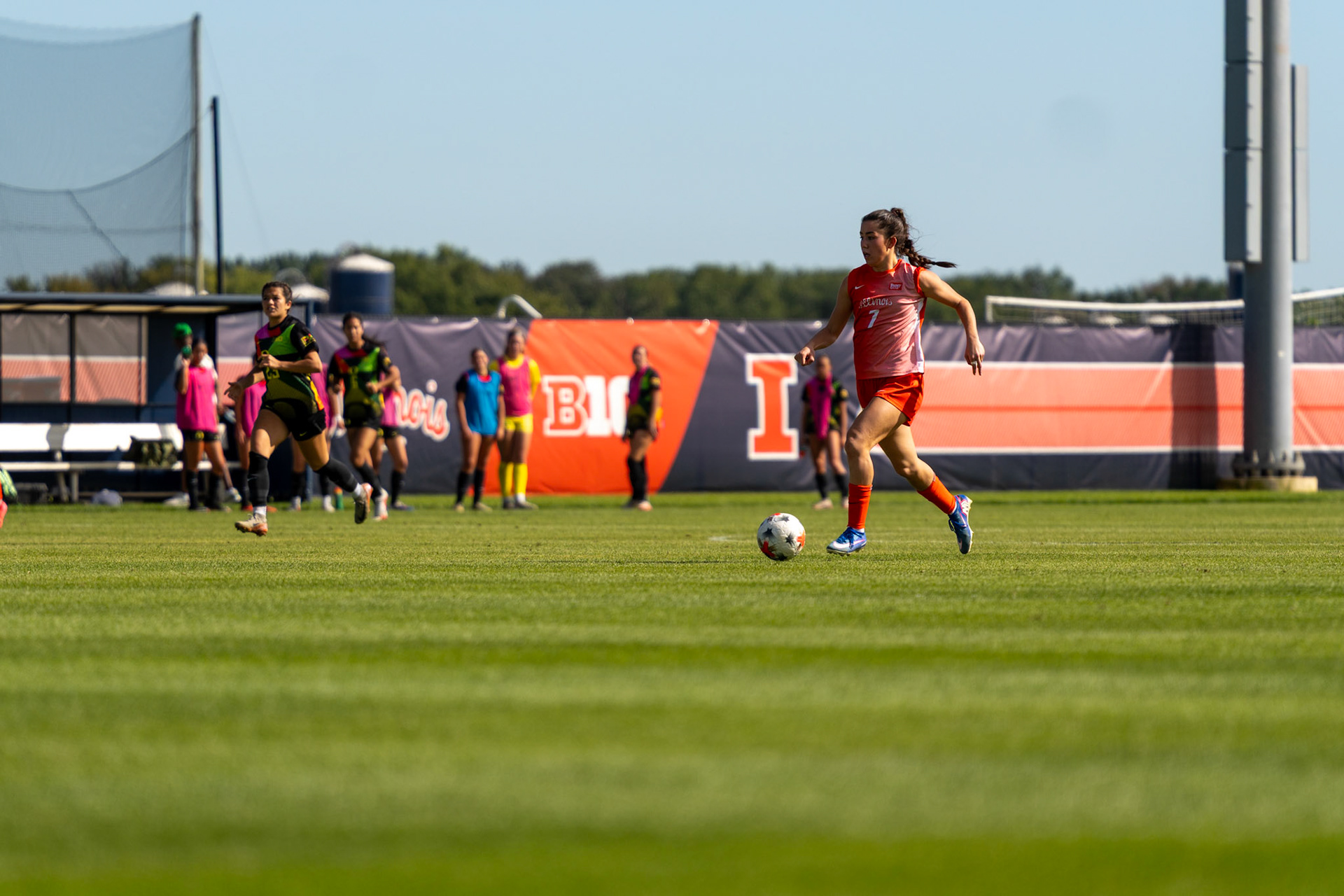 Emma Yee, junior forward, pushes the ball up the field against Oregon at Demirjian Park on Sunday. Yee recorded two shots in Illinois' 2-0 victory over the Ducks.