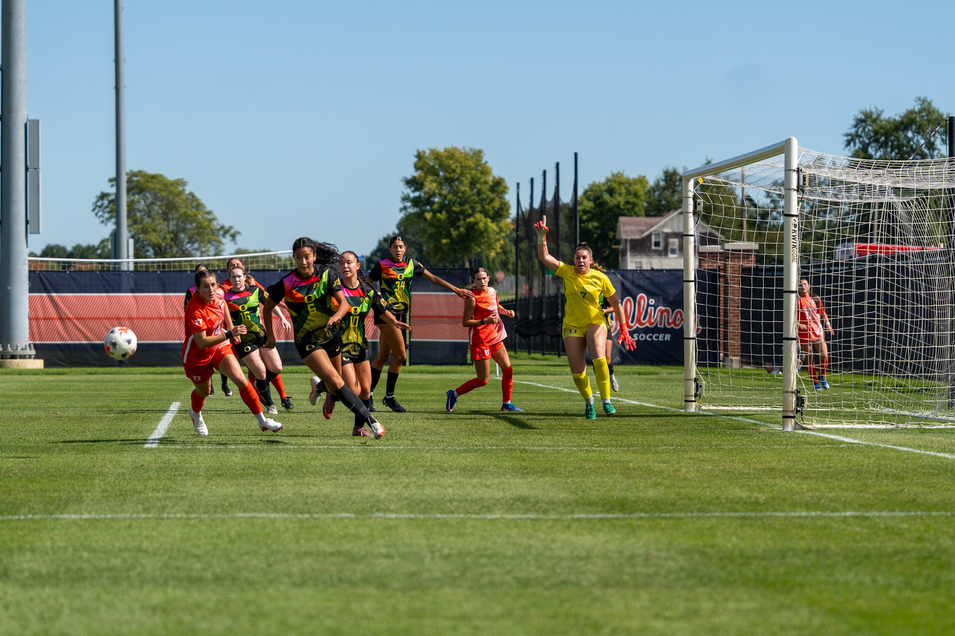 Bella Zanoni, junior defender, races Oregon midfielder Cloe Chase for possession at Demirjian Park on Sunday. Illinois defeated Oregon 2-0 on Senior Night to improve to 4-2-5 overall on the season.