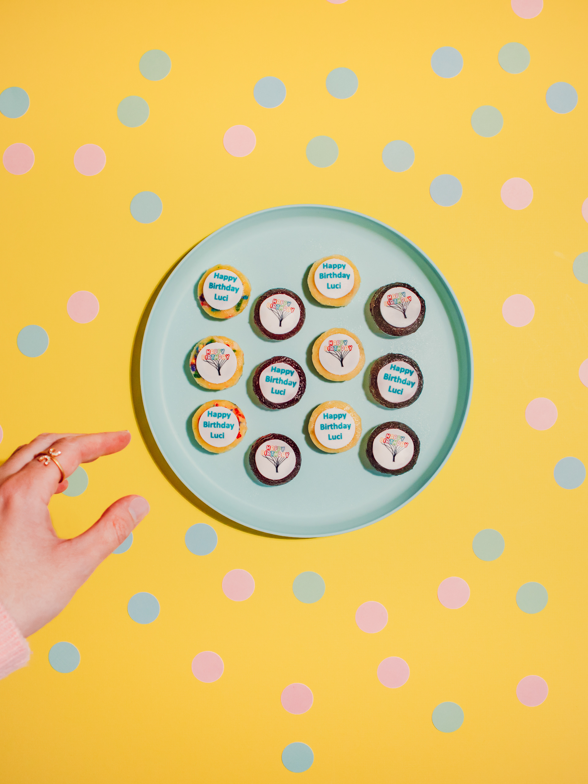 Image shot for 1800 Flowers