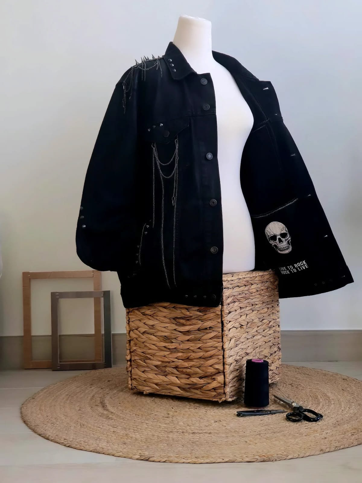 Live to rock — rock to live.